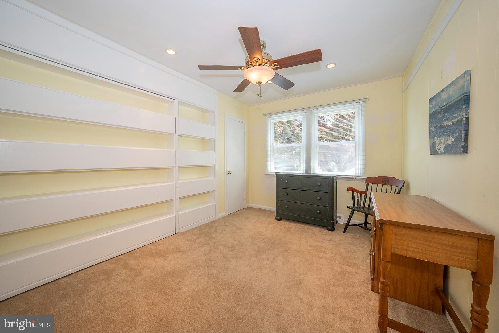 WILLOW GROVE - Residential