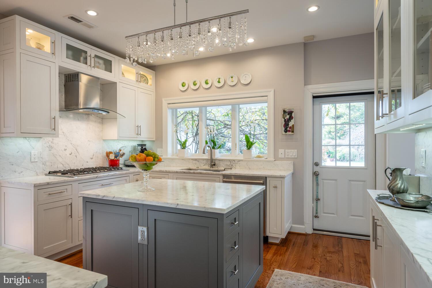 SEMINARY HILL - Residential