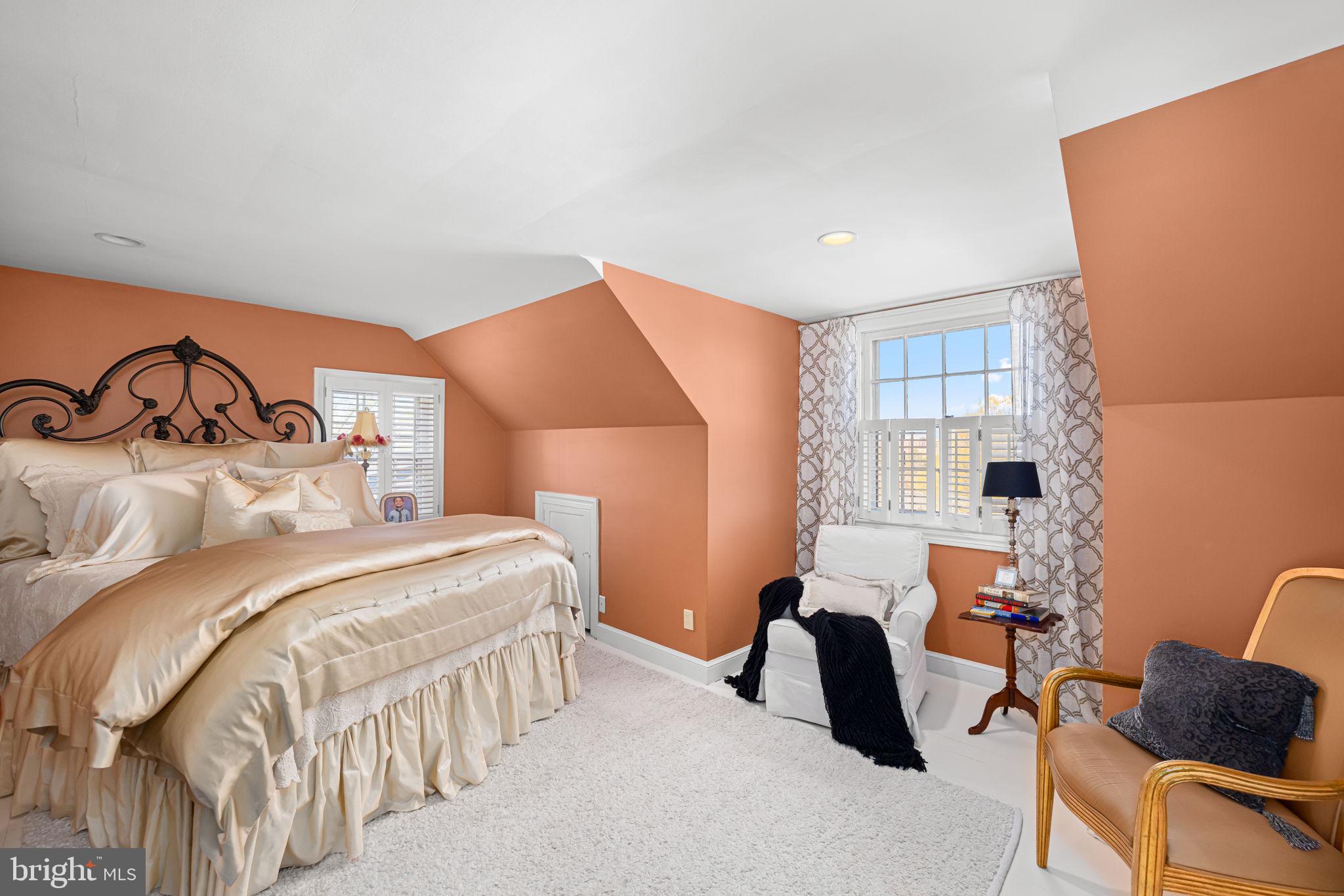 AURORA HILLS - Residential Lease