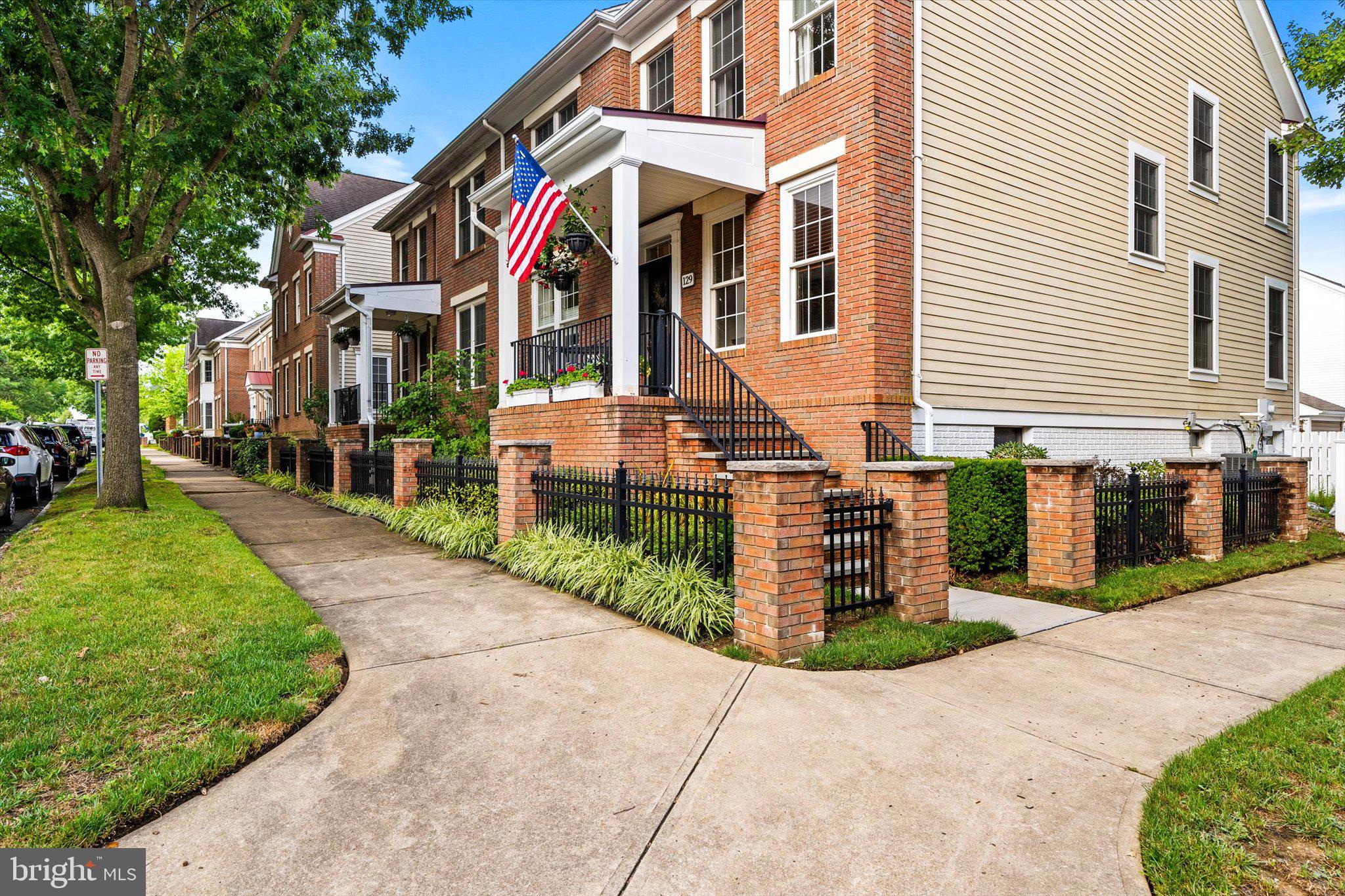 129 HERITAGE STREET