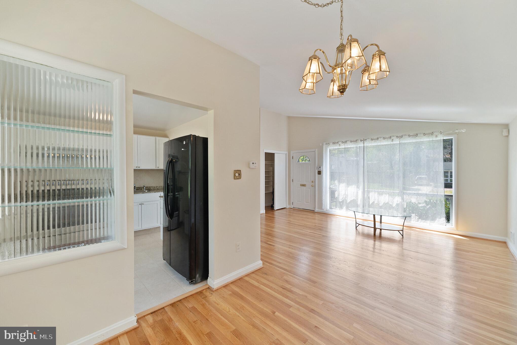 GREENWOOD KNOLLS - Residential