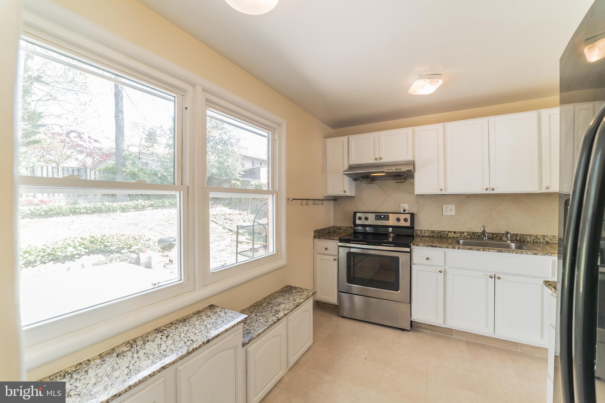 GREENWOOD KNOLLS - Residential