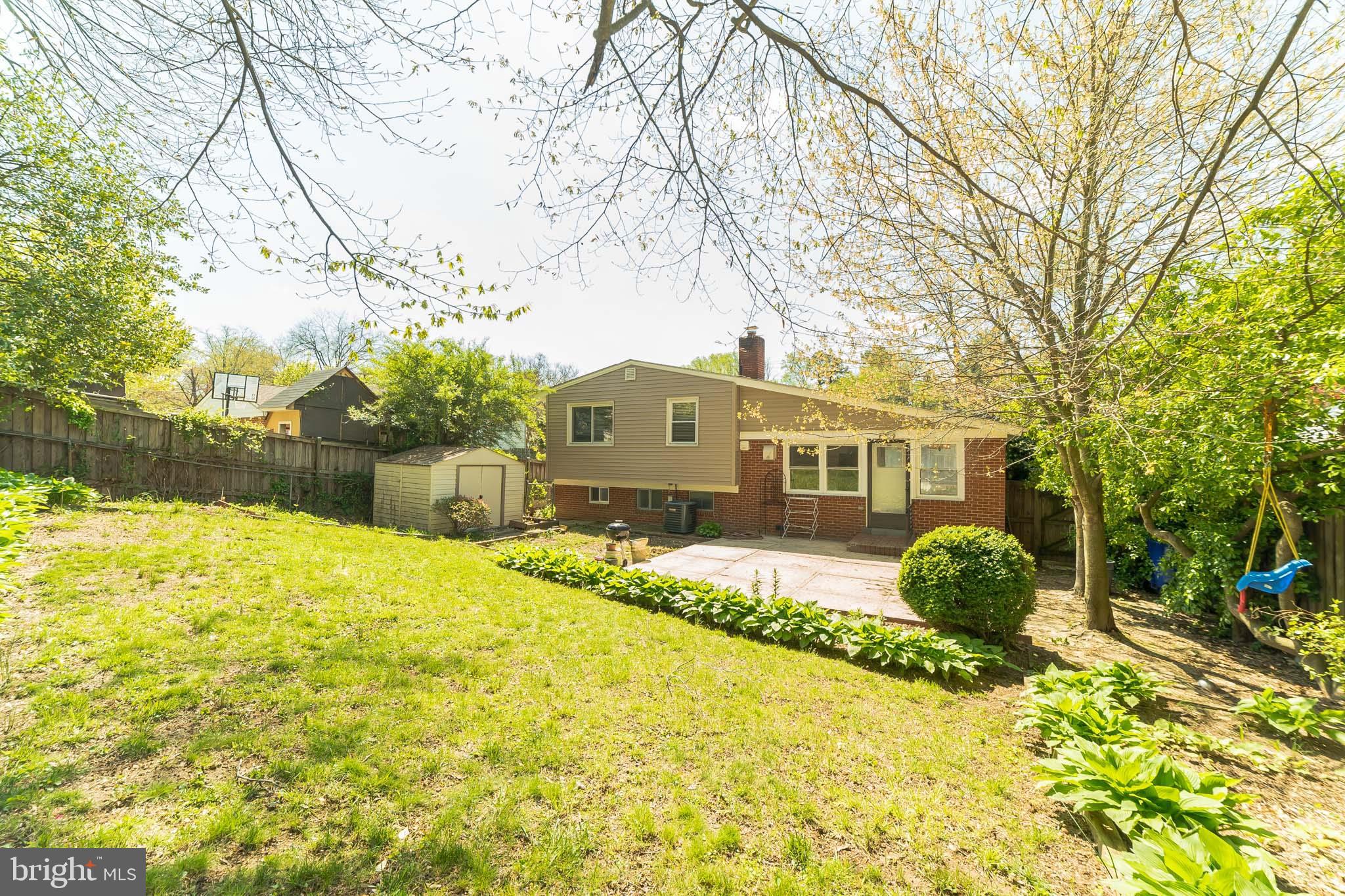 GREENWOOD KNOLLS - Residential