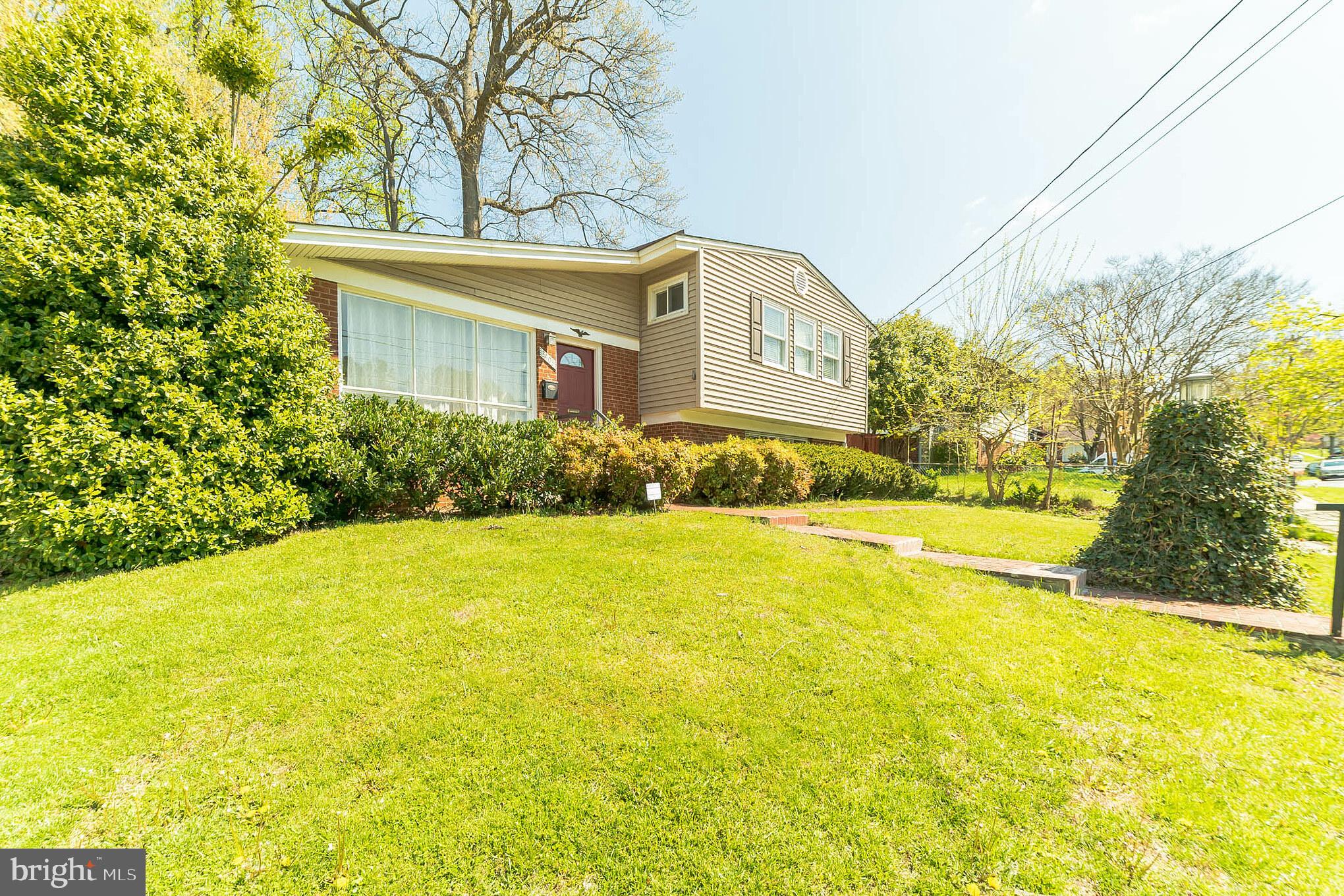 GREENWOOD KNOLLS - Residential