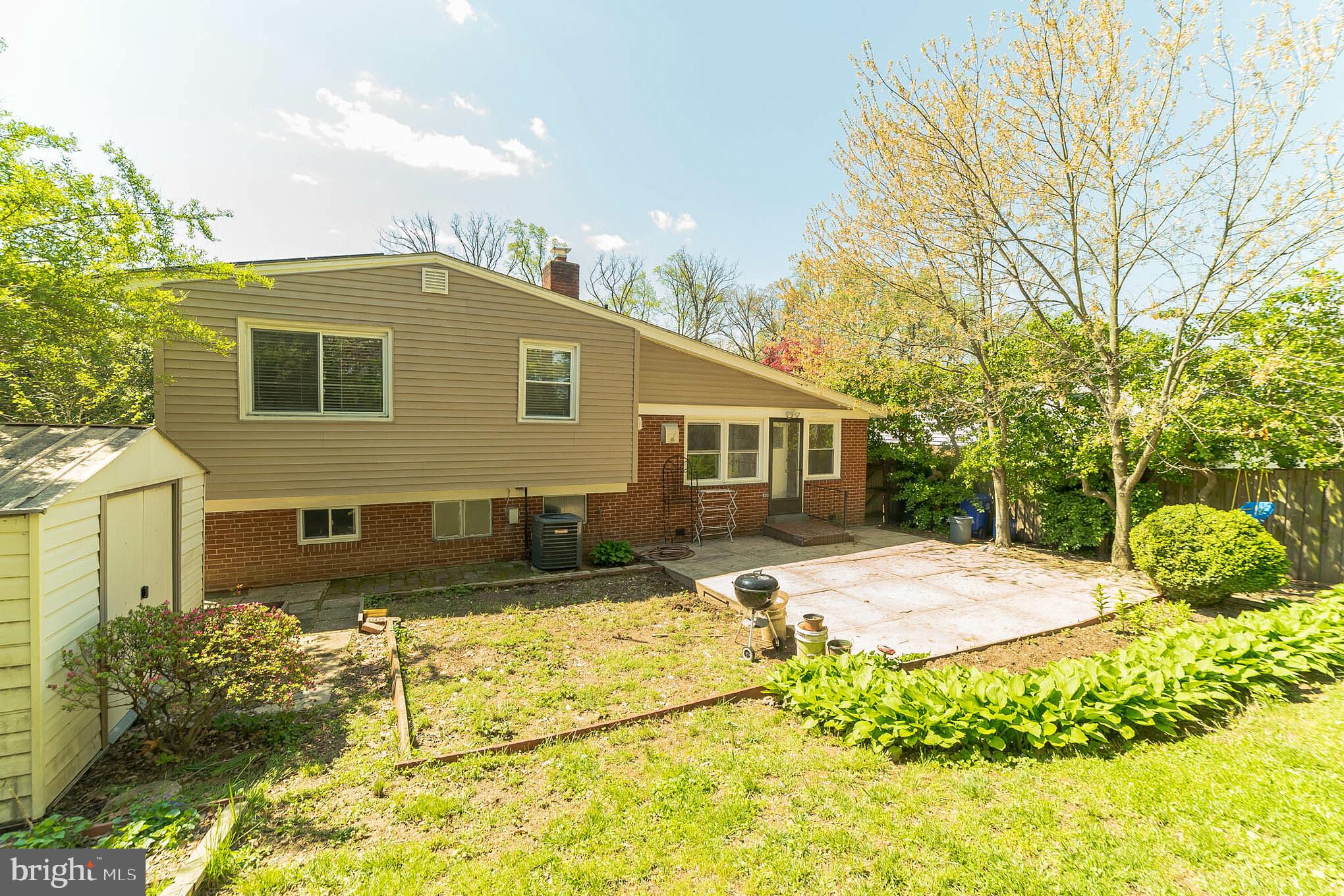 GREENWOOD KNOLLS - Residential