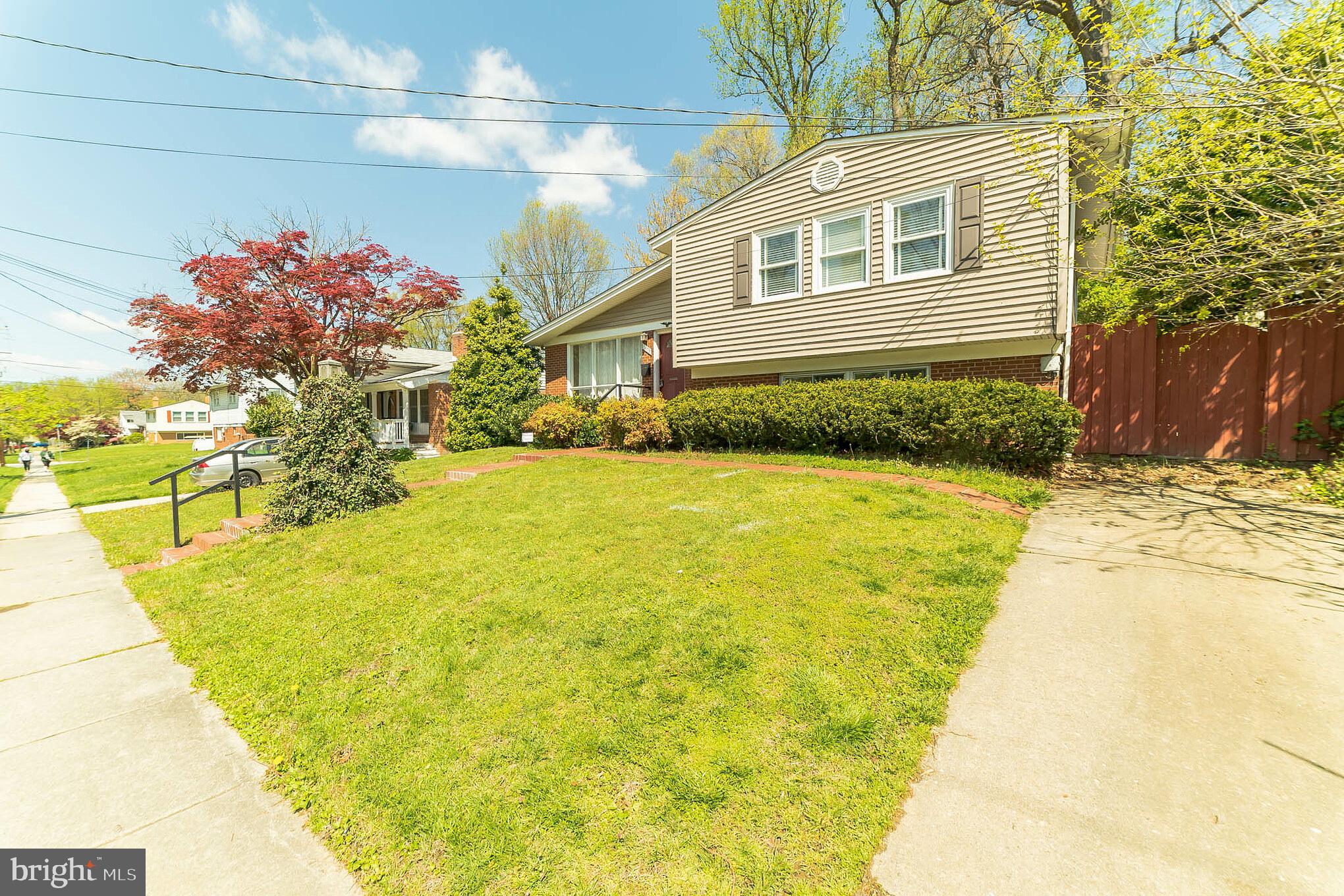 GREENWOOD KNOLLS - Residential