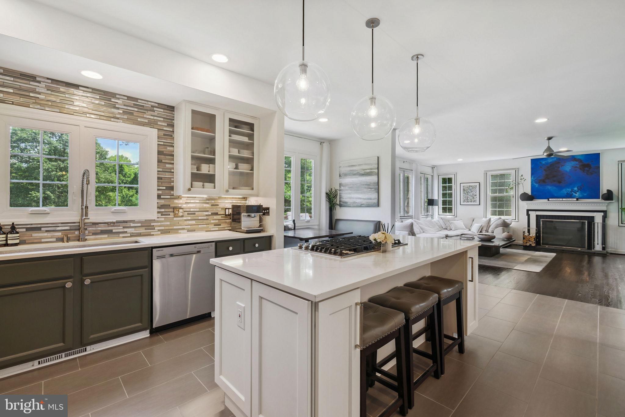 DARNESTOWN KNOLLS - Residential