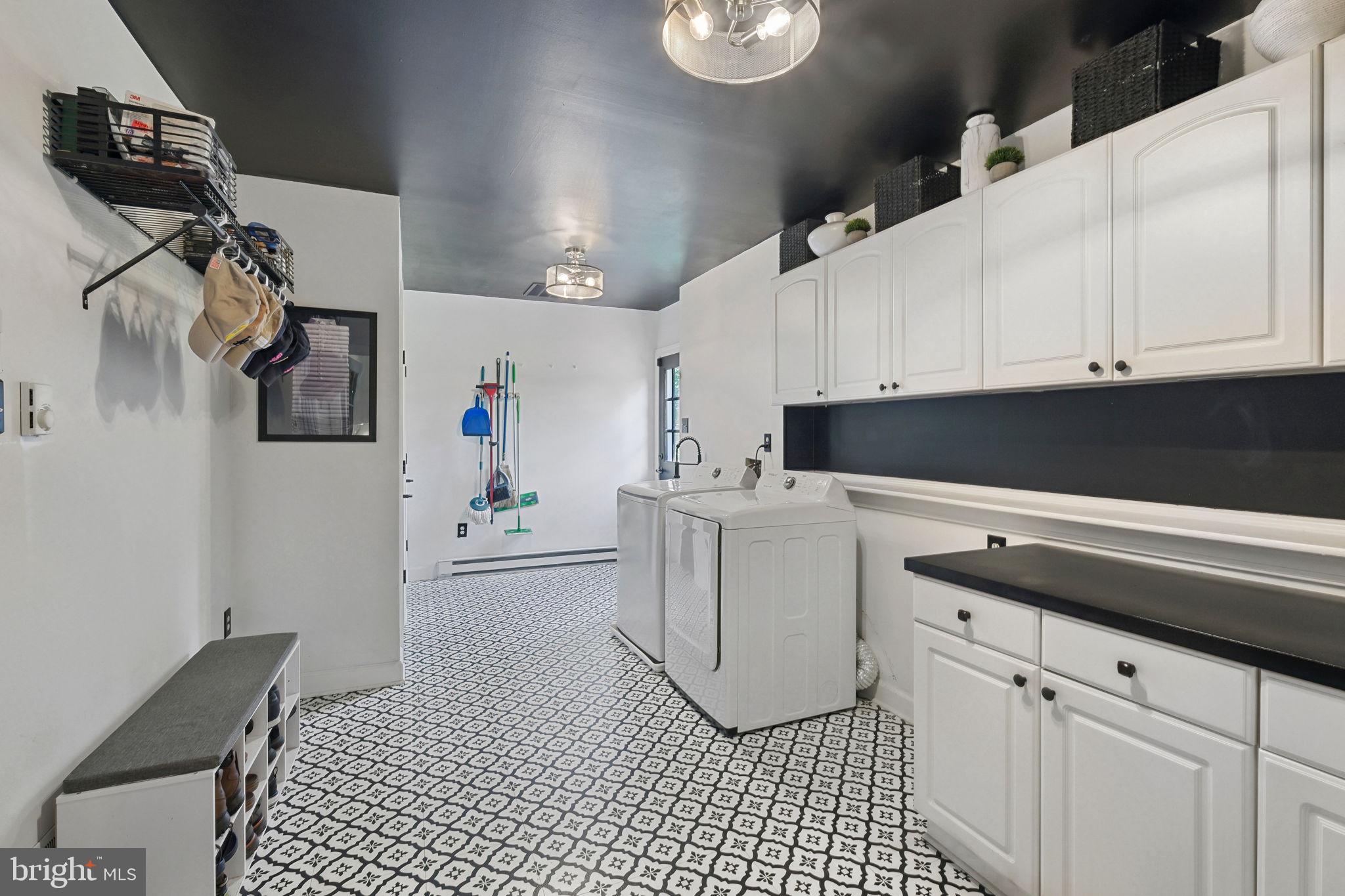 DARNESTOWN KNOLLS - Residential