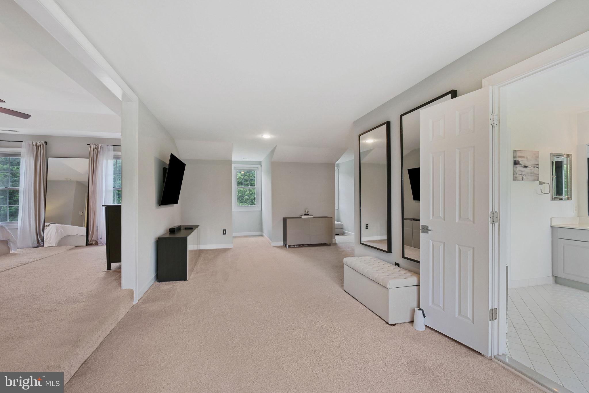 DARNESTOWN KNOLLS - Residential