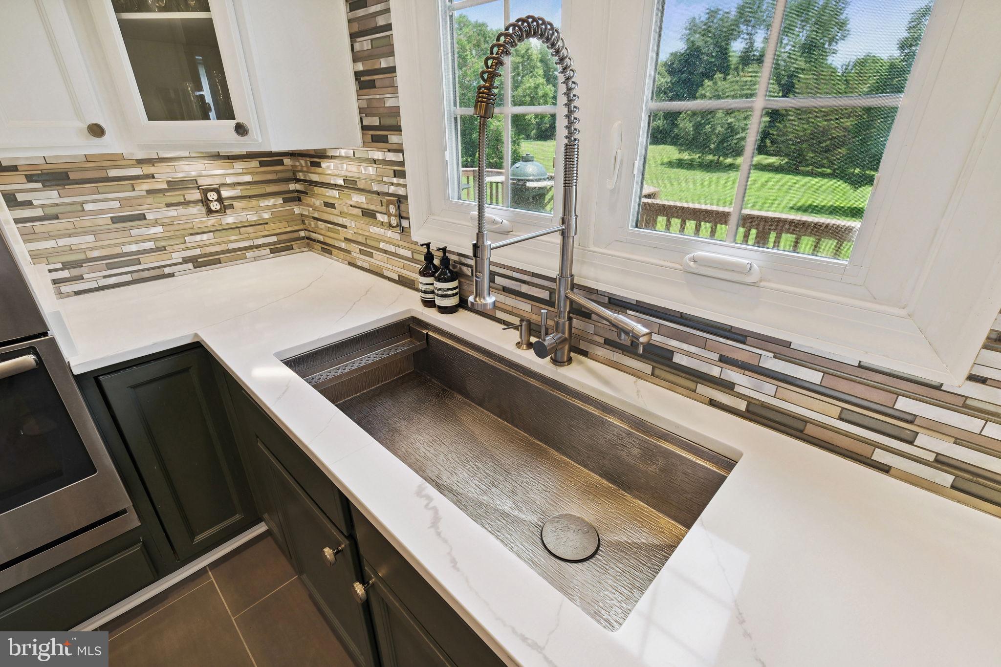 DARNESTOWN KNOLLS - Residential