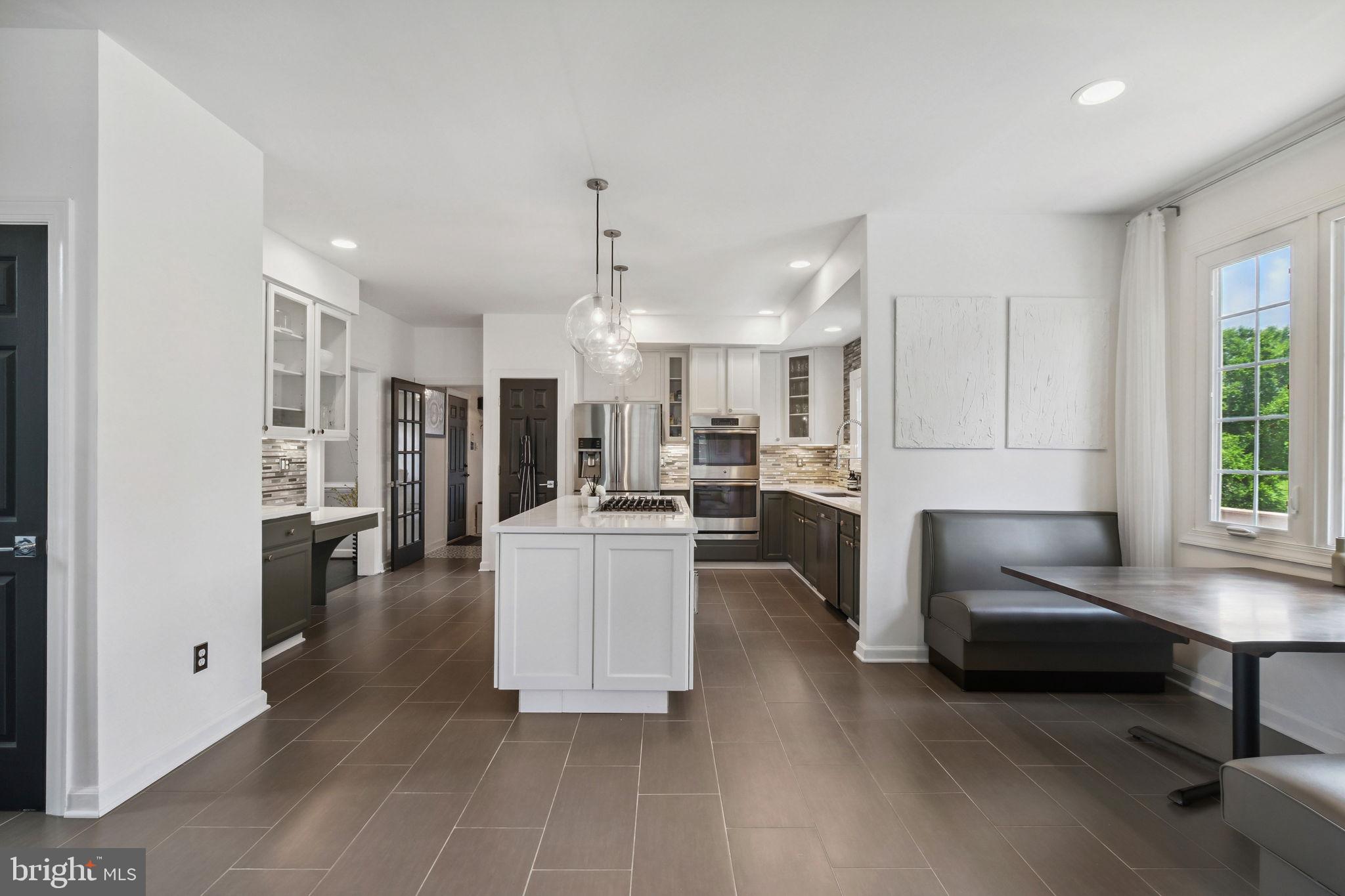 DARNESTOWN KNOLLS - Residential