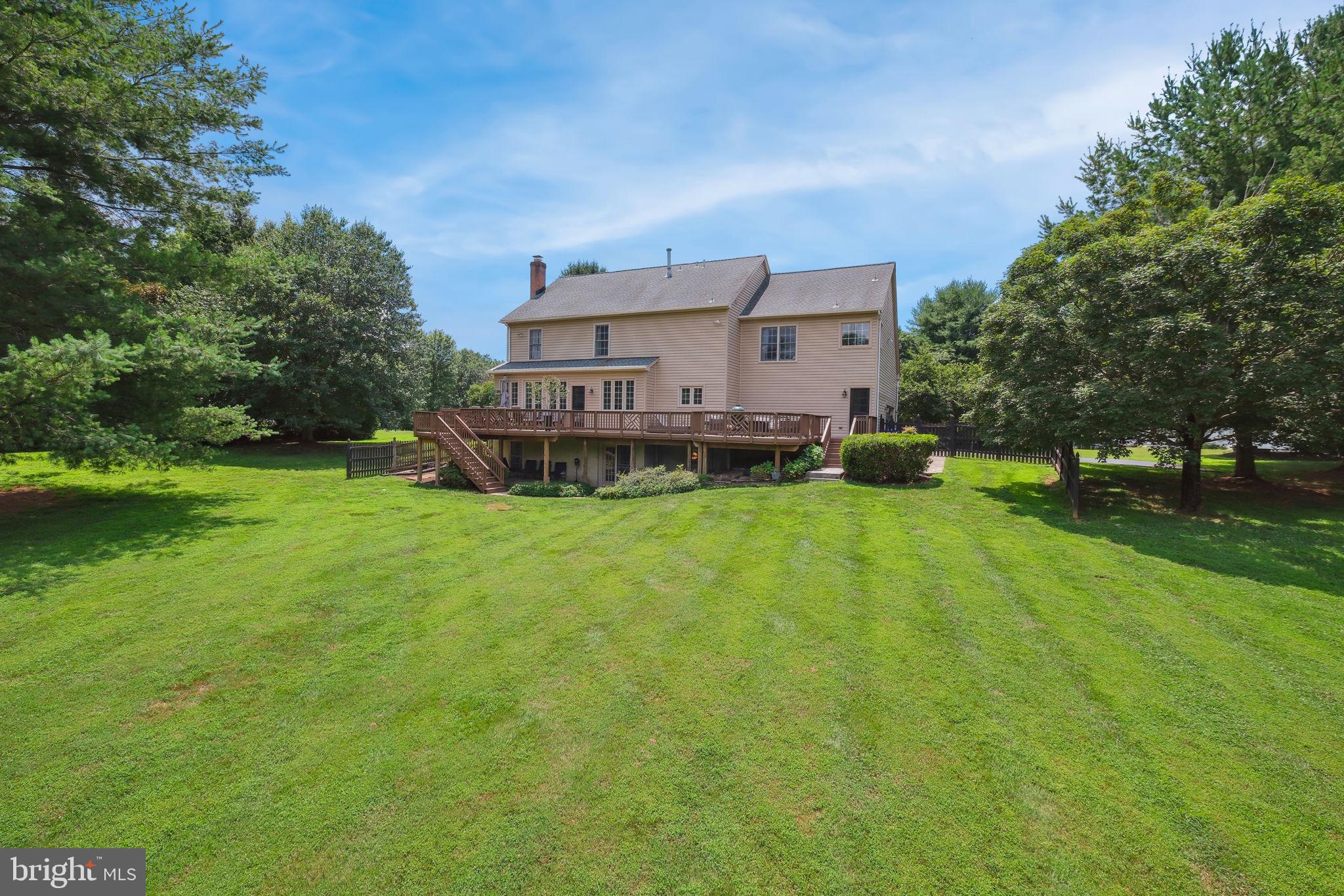 DARNESTOWN KNOLLS - Residential