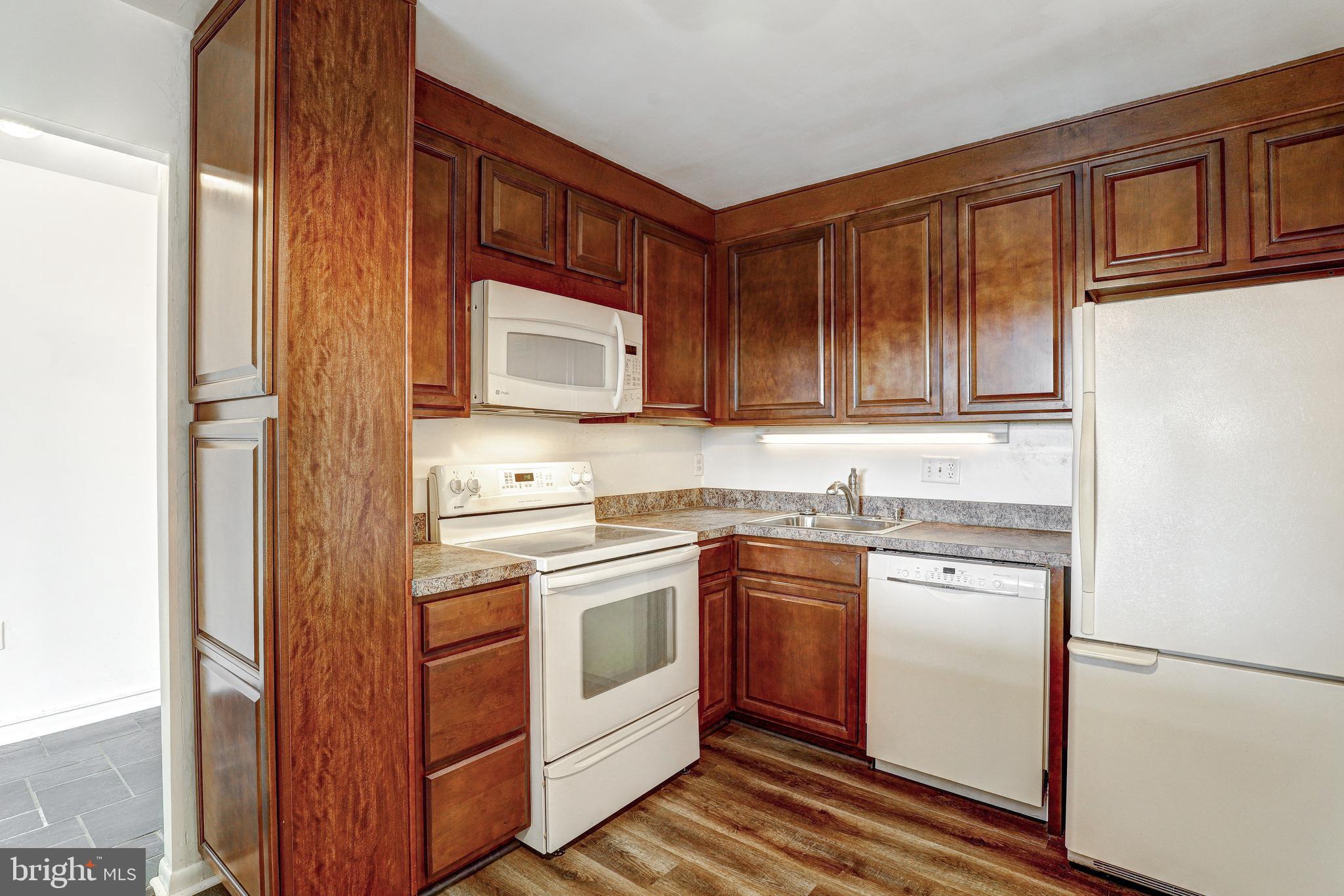 DULANEY TOWERS - Residential