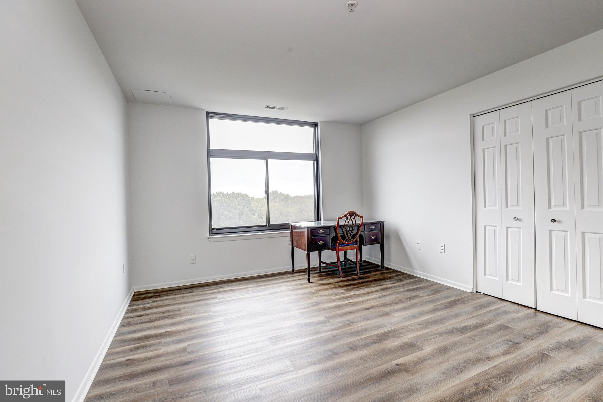 DULANEY TOWERS - Residential