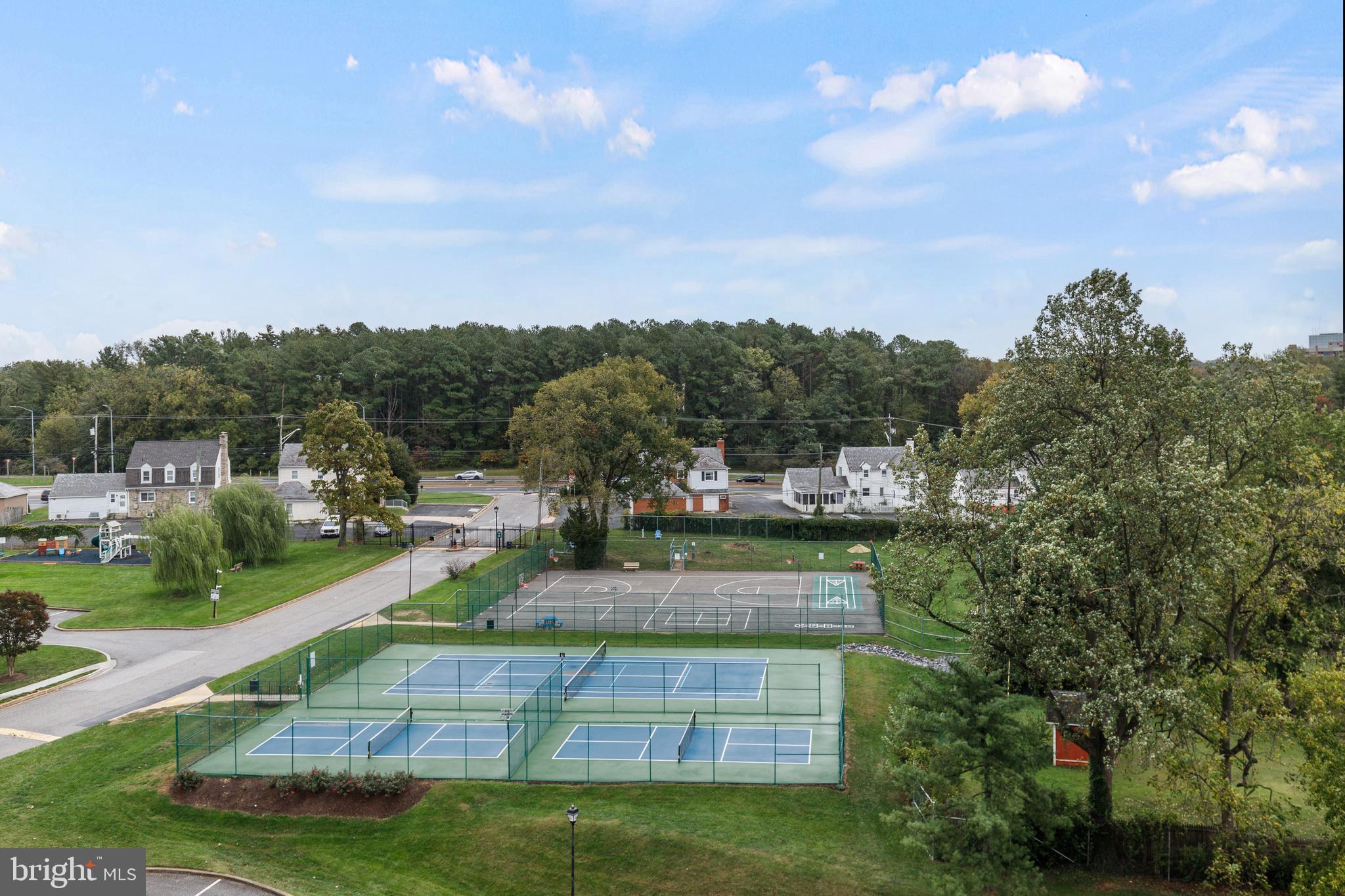 DULANEY TOWERS - Residential