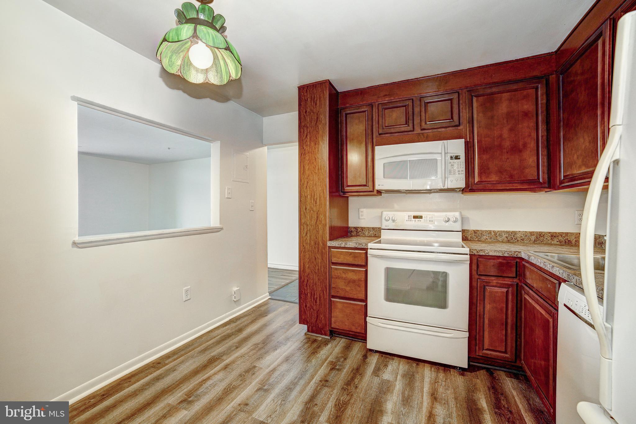 DULANEY TOWERS - Residential