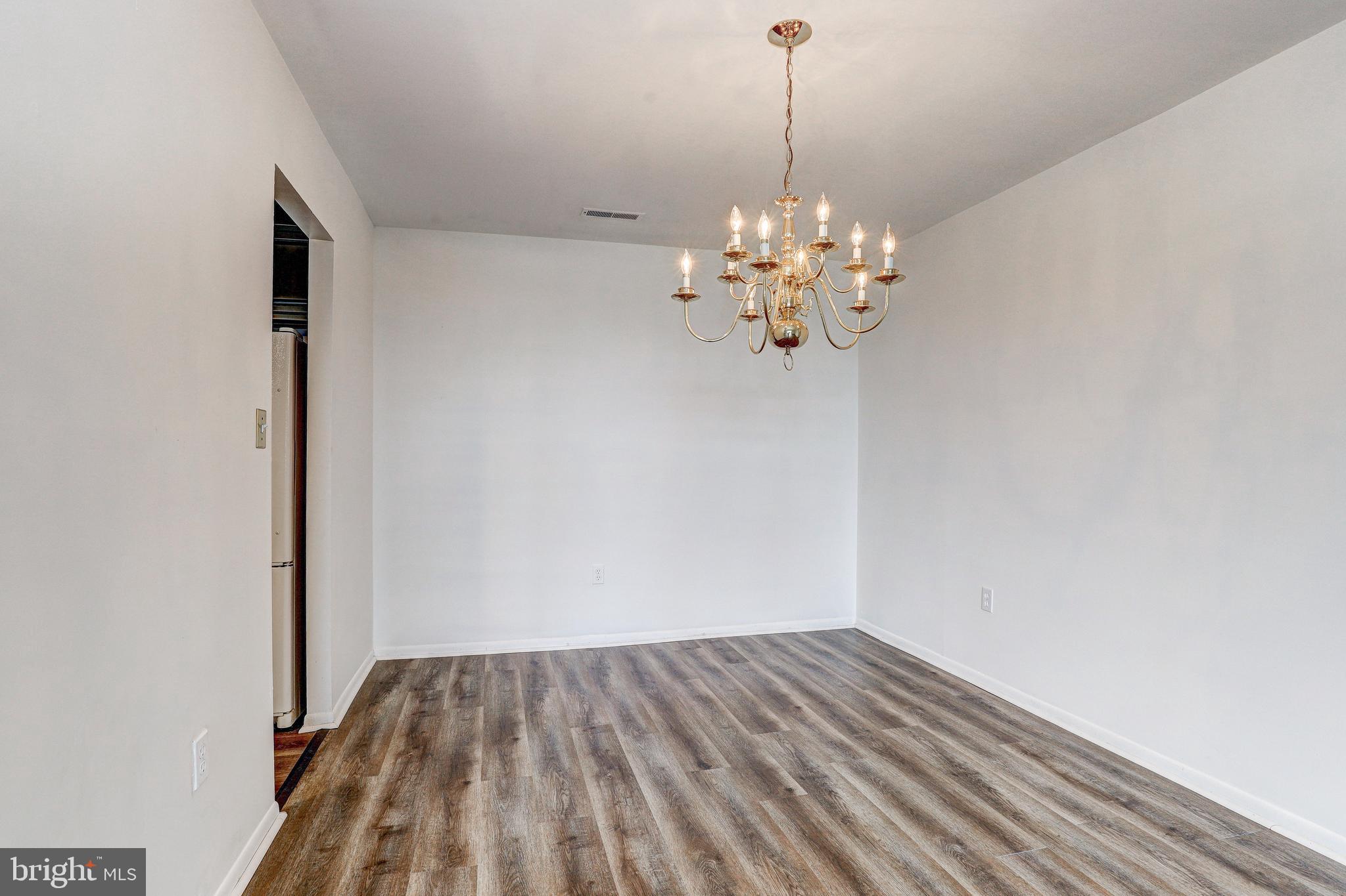 DULANEY TOWERS - Residential