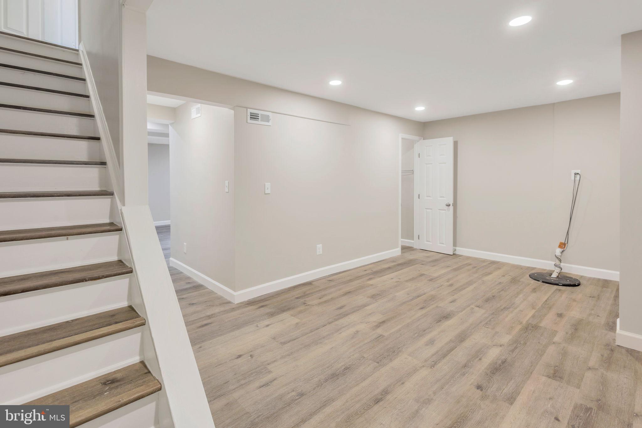 WORTHINGTON MEADOWS - Residential