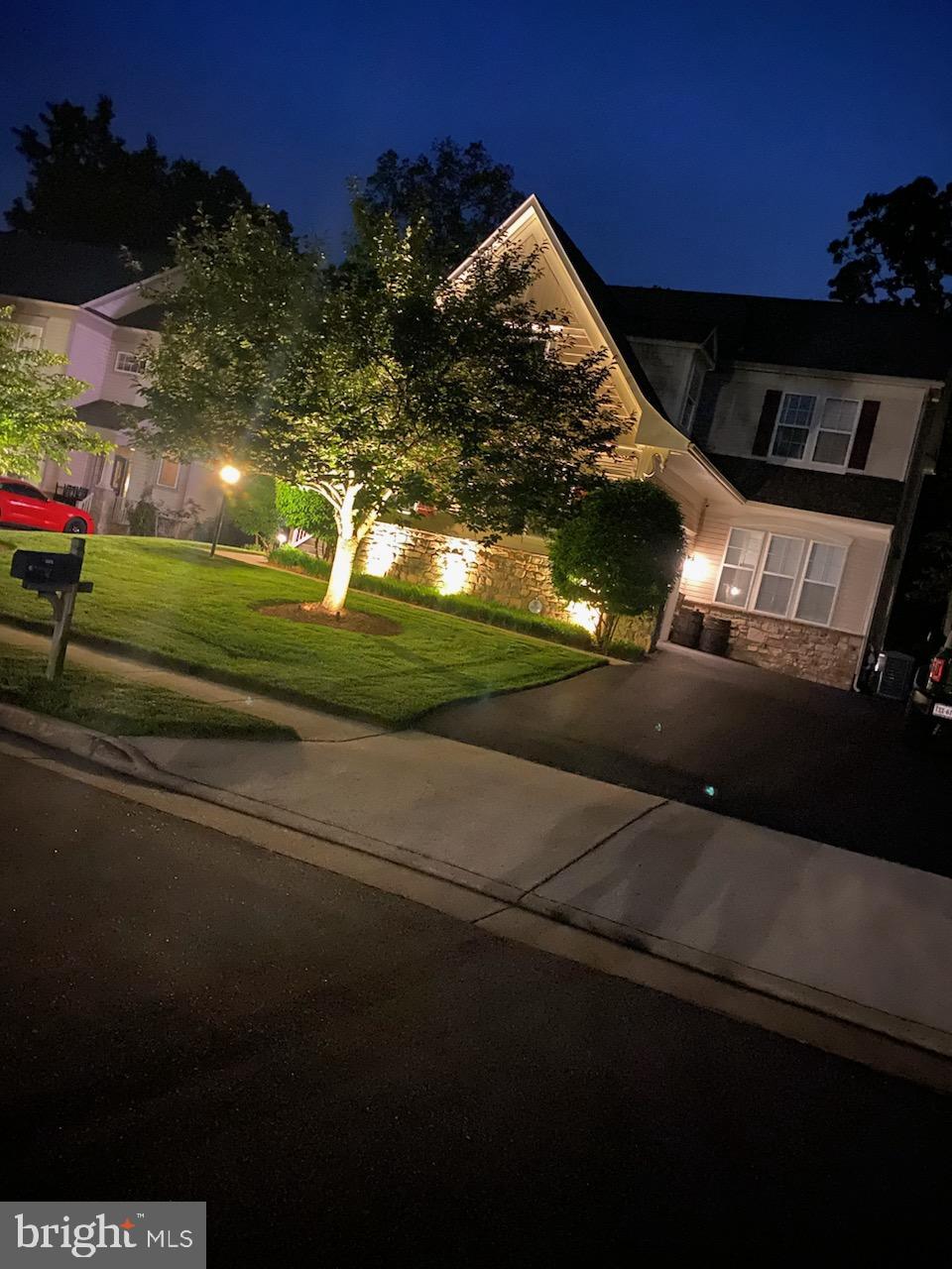 PEMBROOKE - Residential