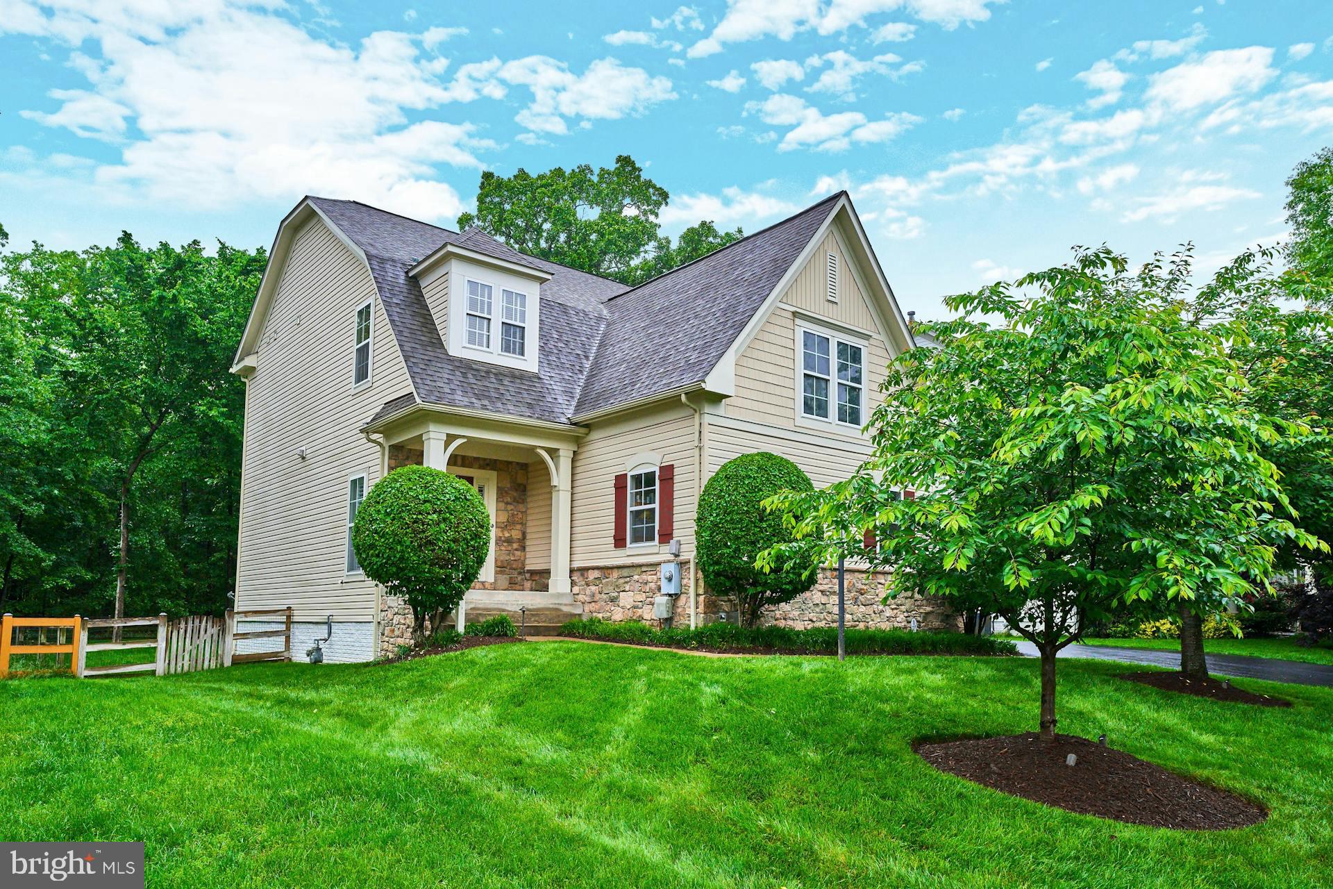 PEMBROOKE - Residential