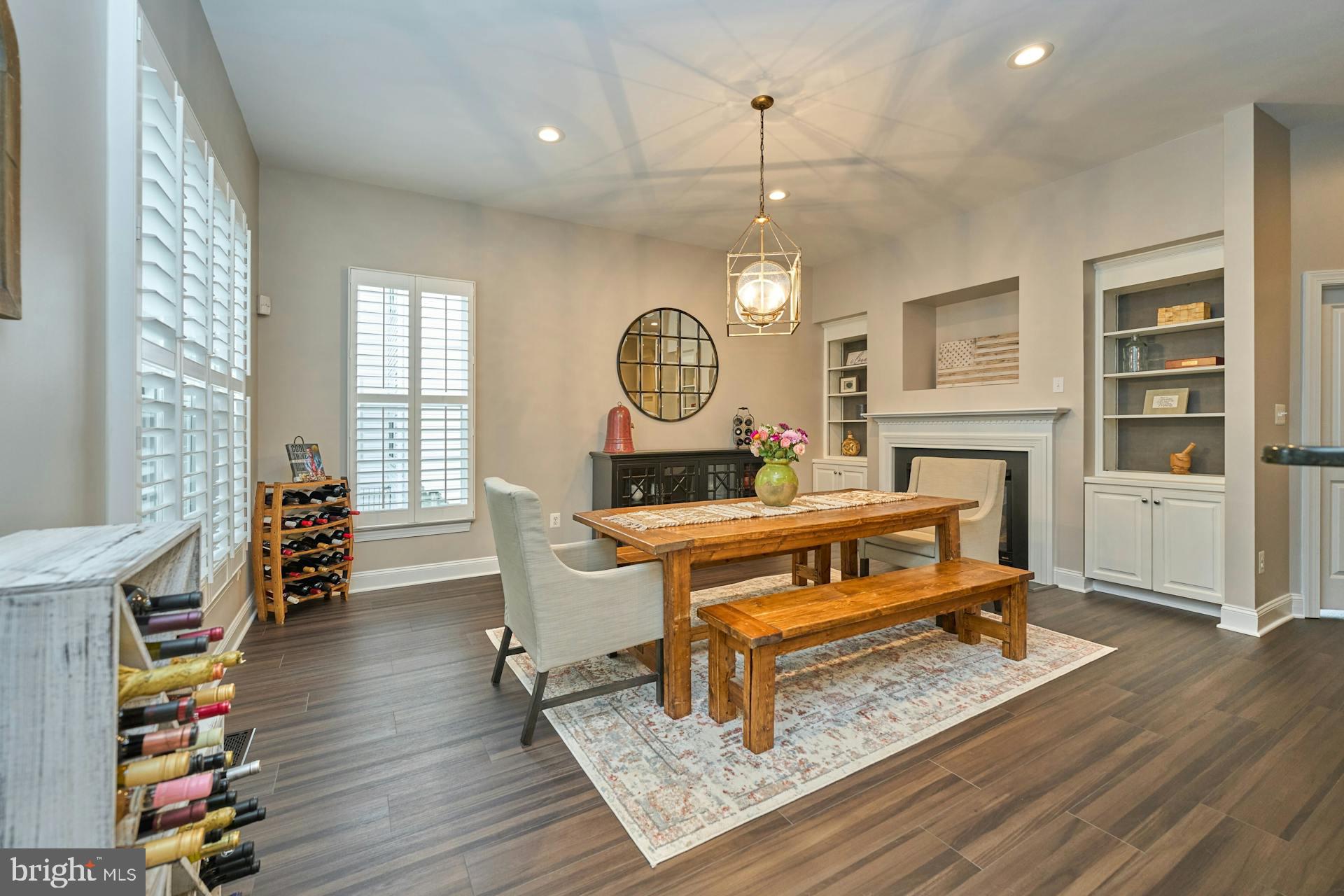 PEMBROOKE - Residential