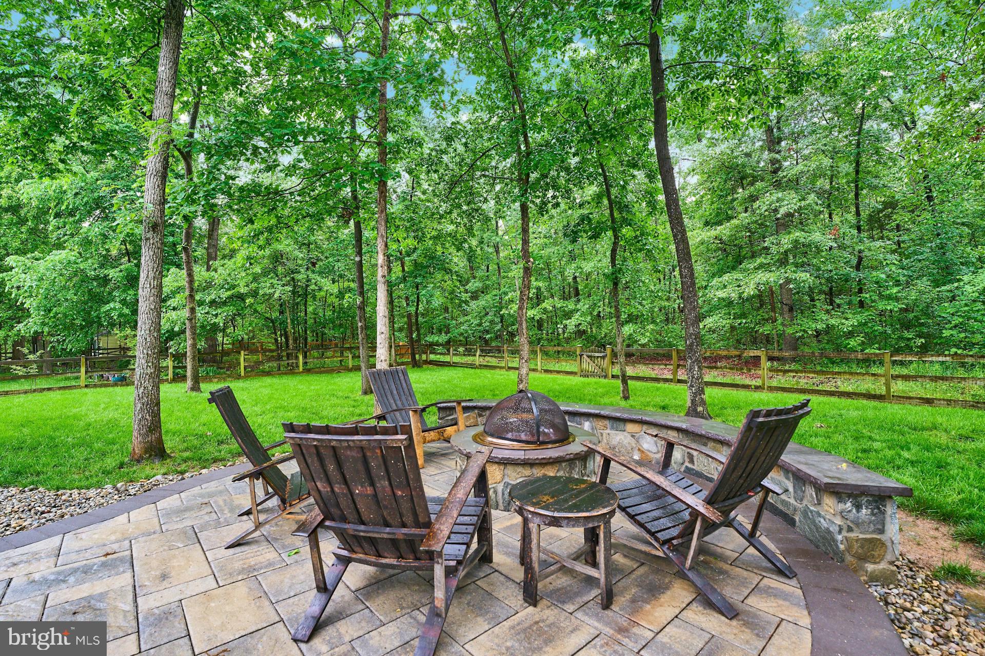 PEMBROOKE - Residential