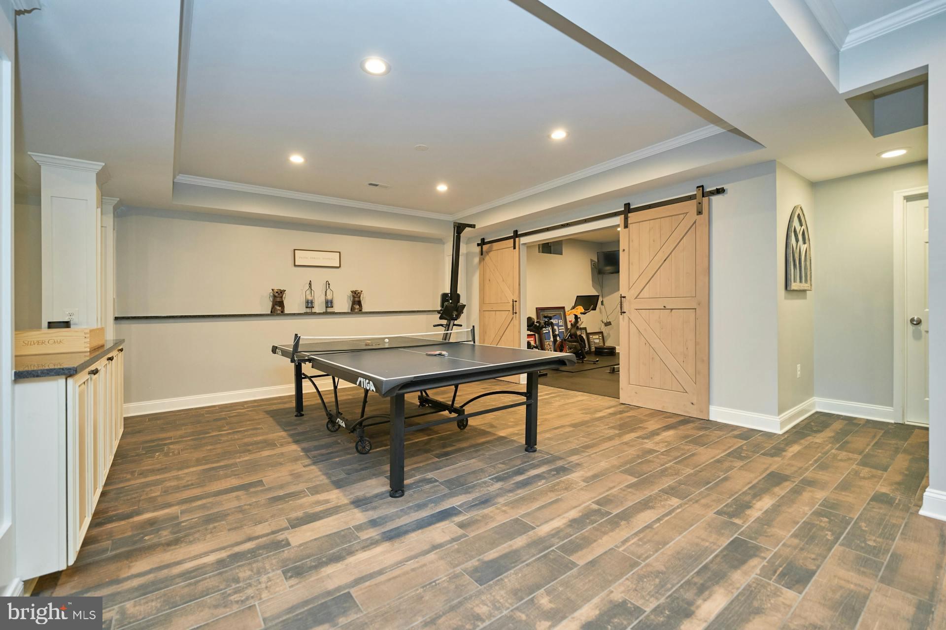 PEMBROOKE - Residential