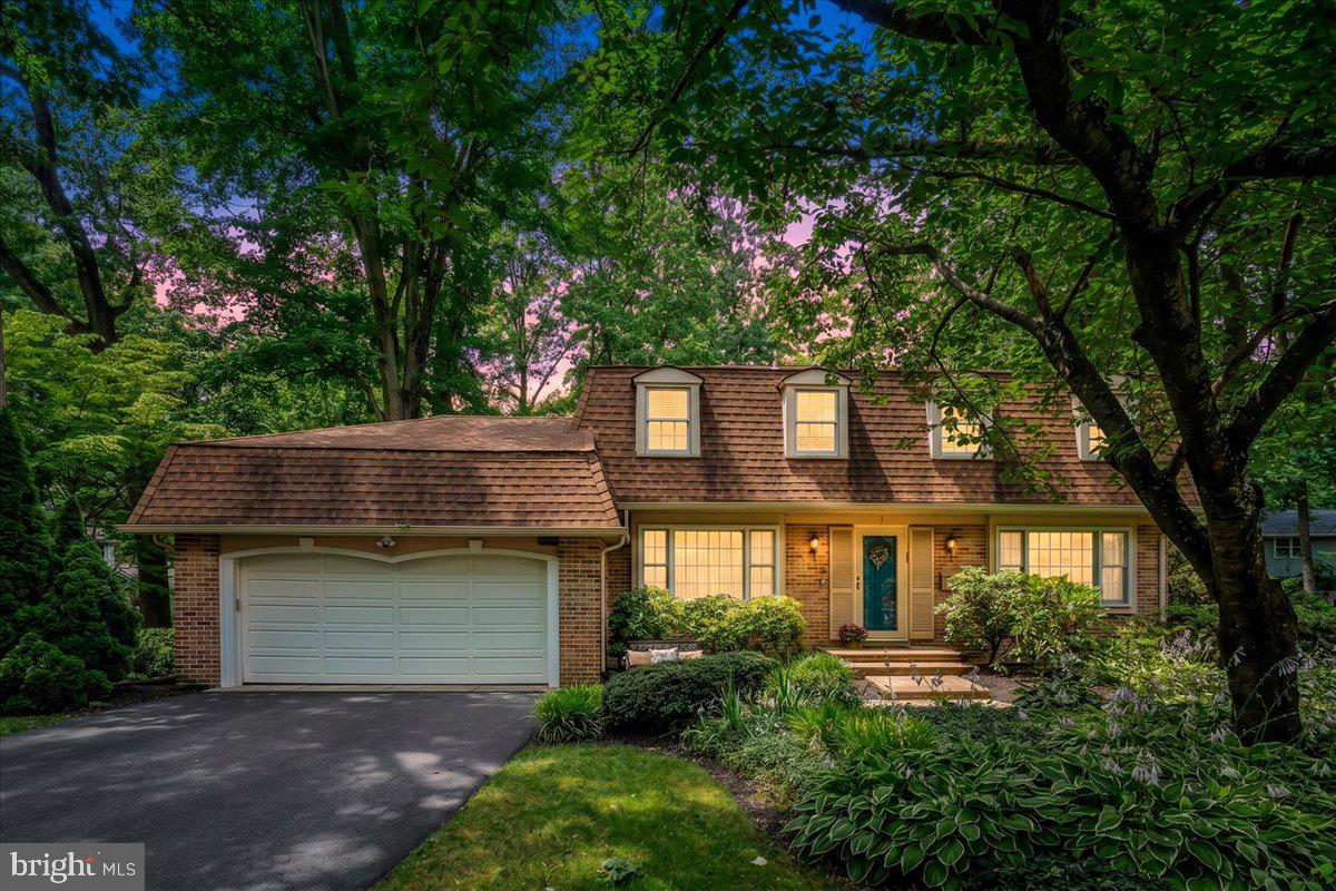 1 PEMBROKE COURT
