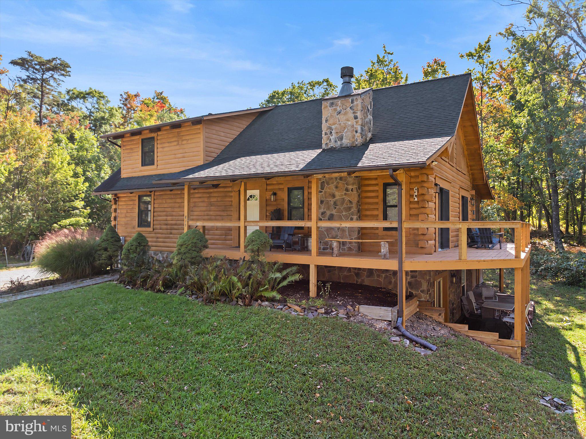 819 CANNON DRIVE