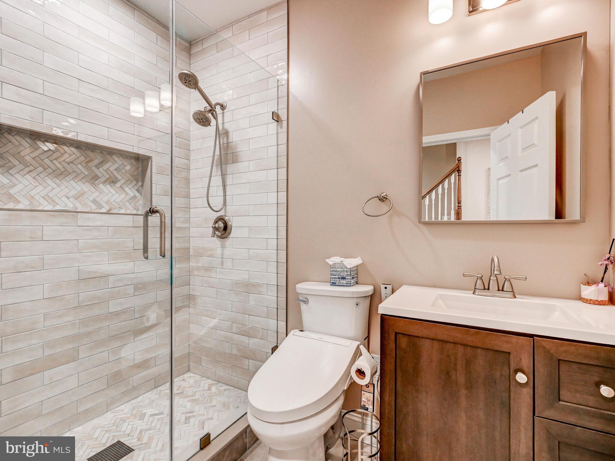 MANOR WOODS - Residential