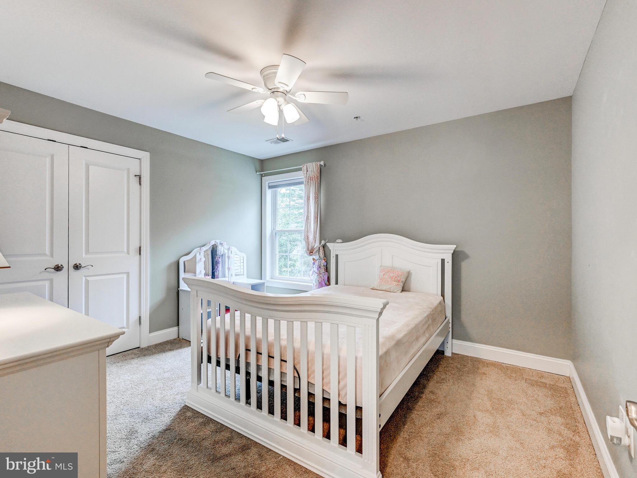 MANOR WOODS - Residential