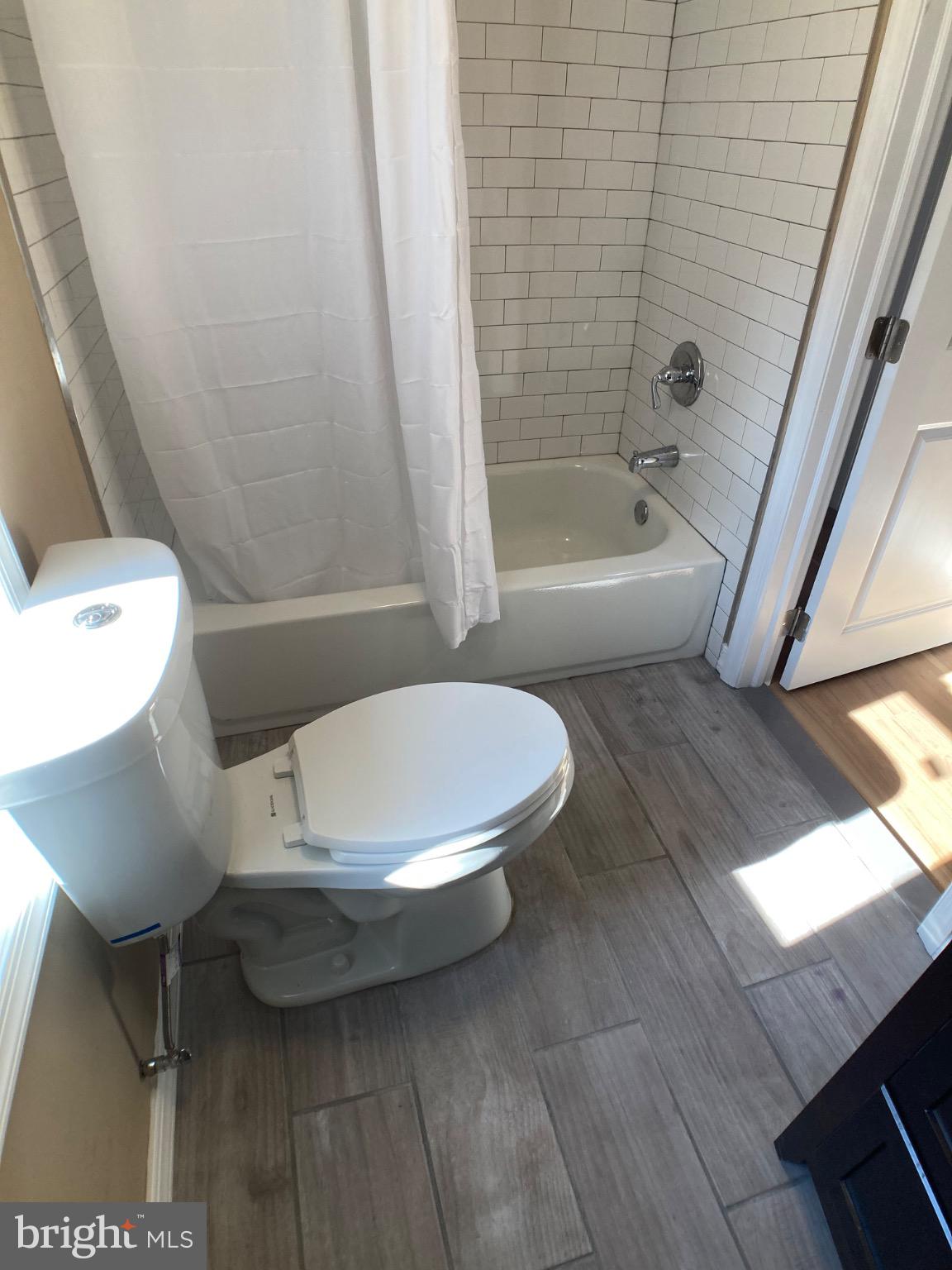 BELMONT - Residential Lease