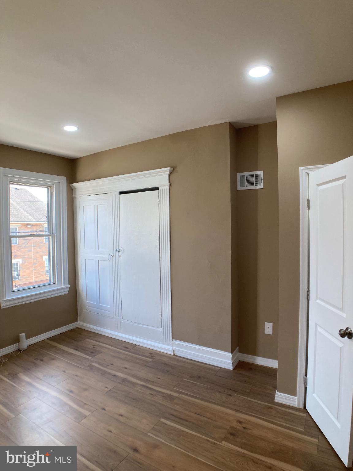 BELMONT - Residential Lease