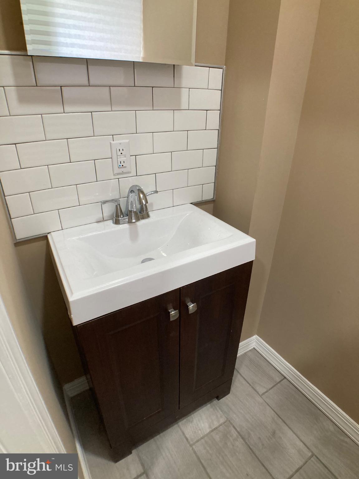 BELMONT - Residential Lease