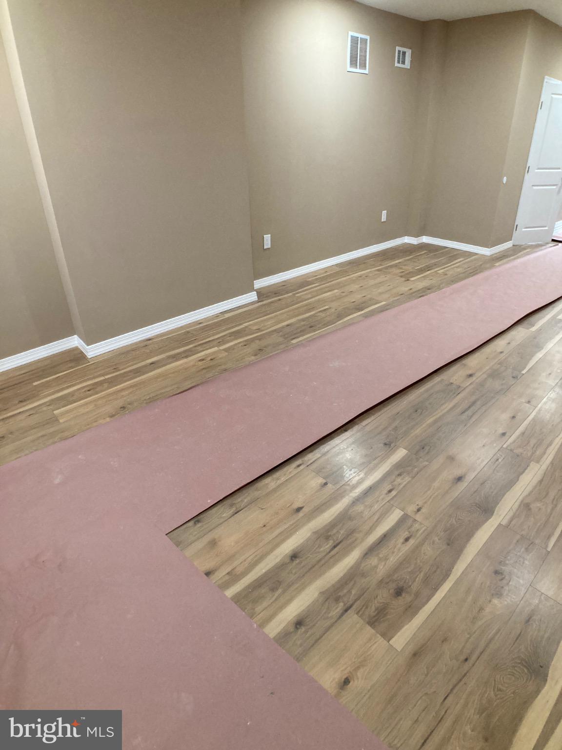 BELMONT - Residential Lease