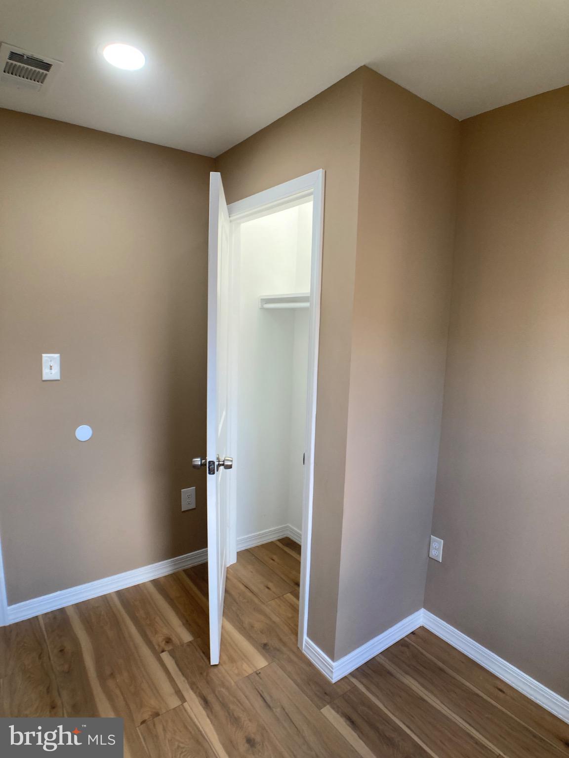 BELMONT - Residential Lease