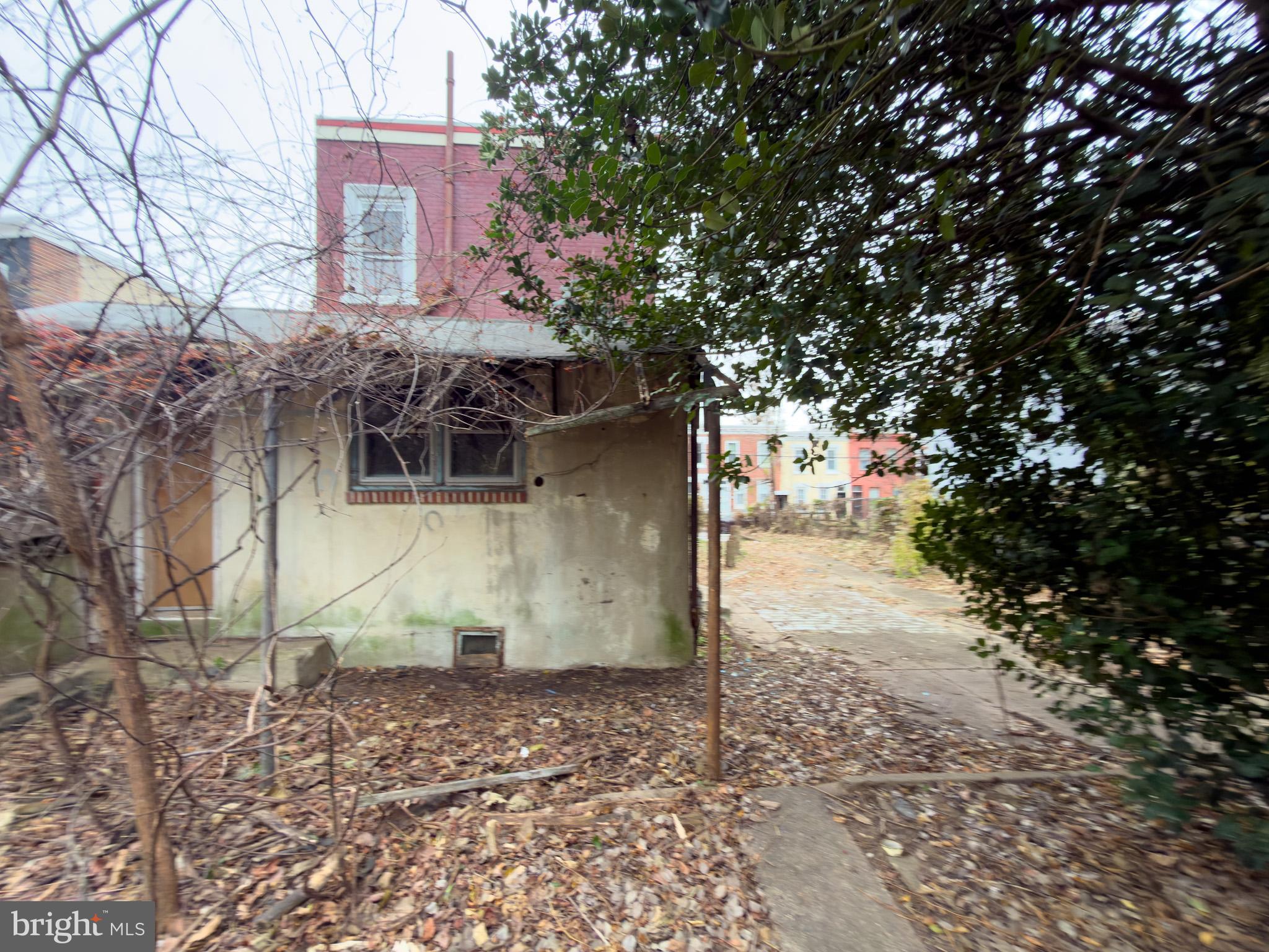 GERMANTOWN (EAST) - Residential