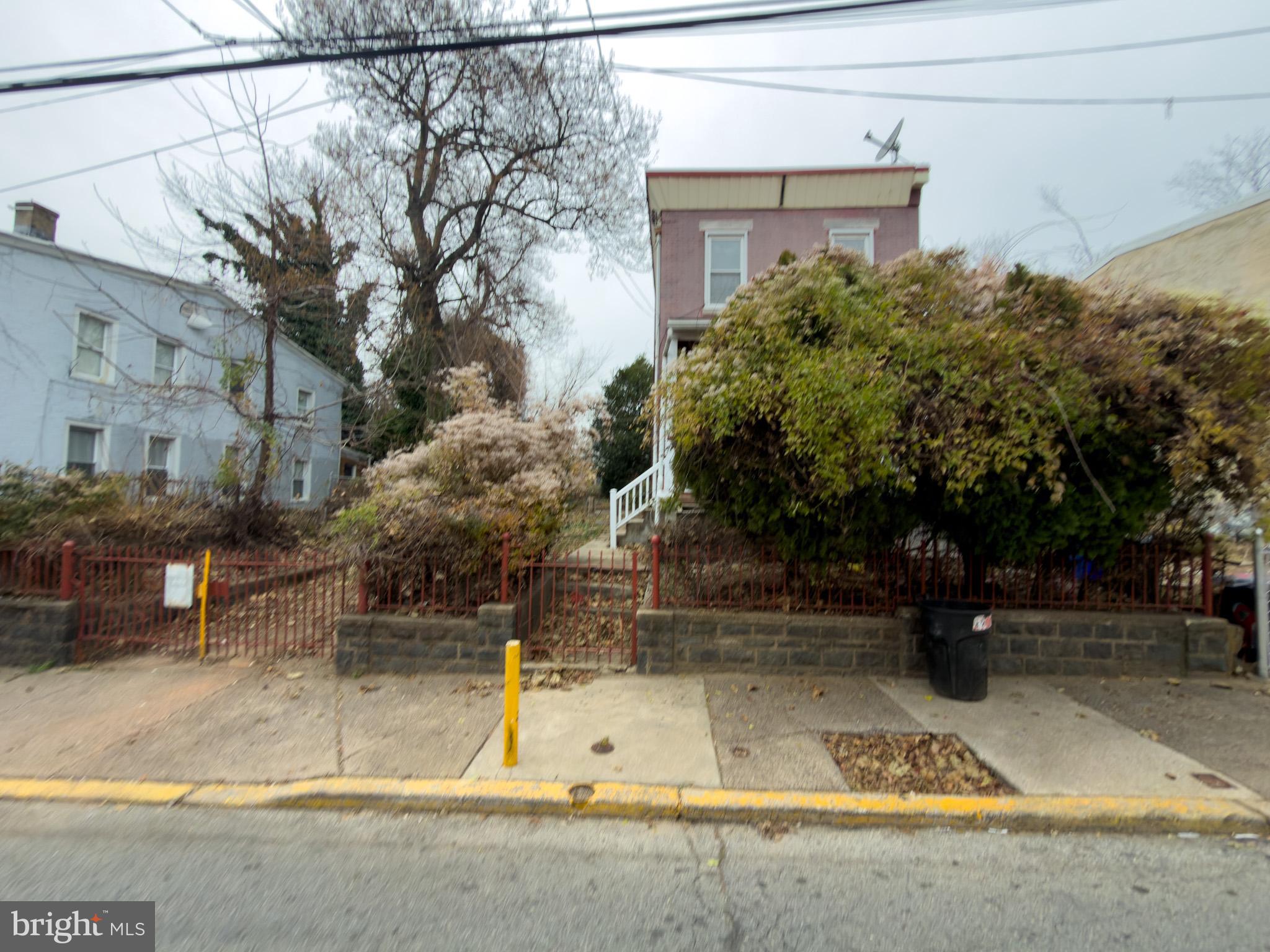 GERMANTOWN (EAST) - Residential