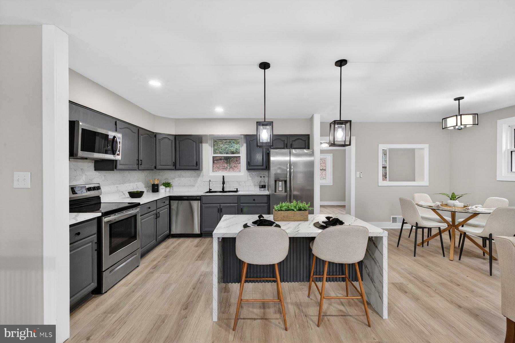 6118 HELLEN LEE DRIVE