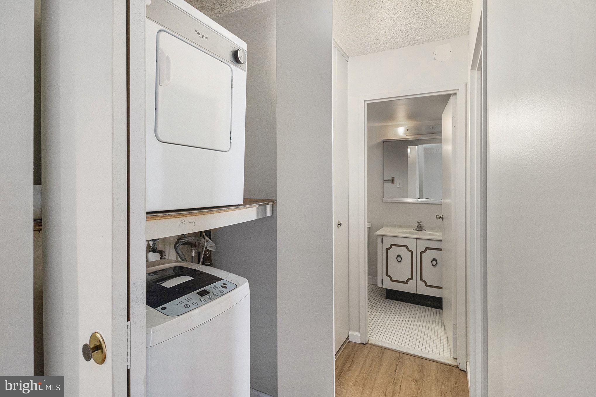 PLYMOUTH HILLS - Residential