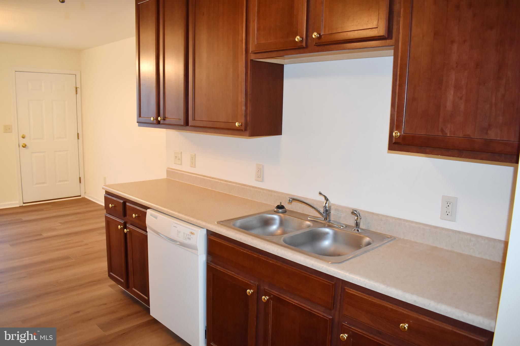 SALEM ROAD VILLAGE - Residential Lease