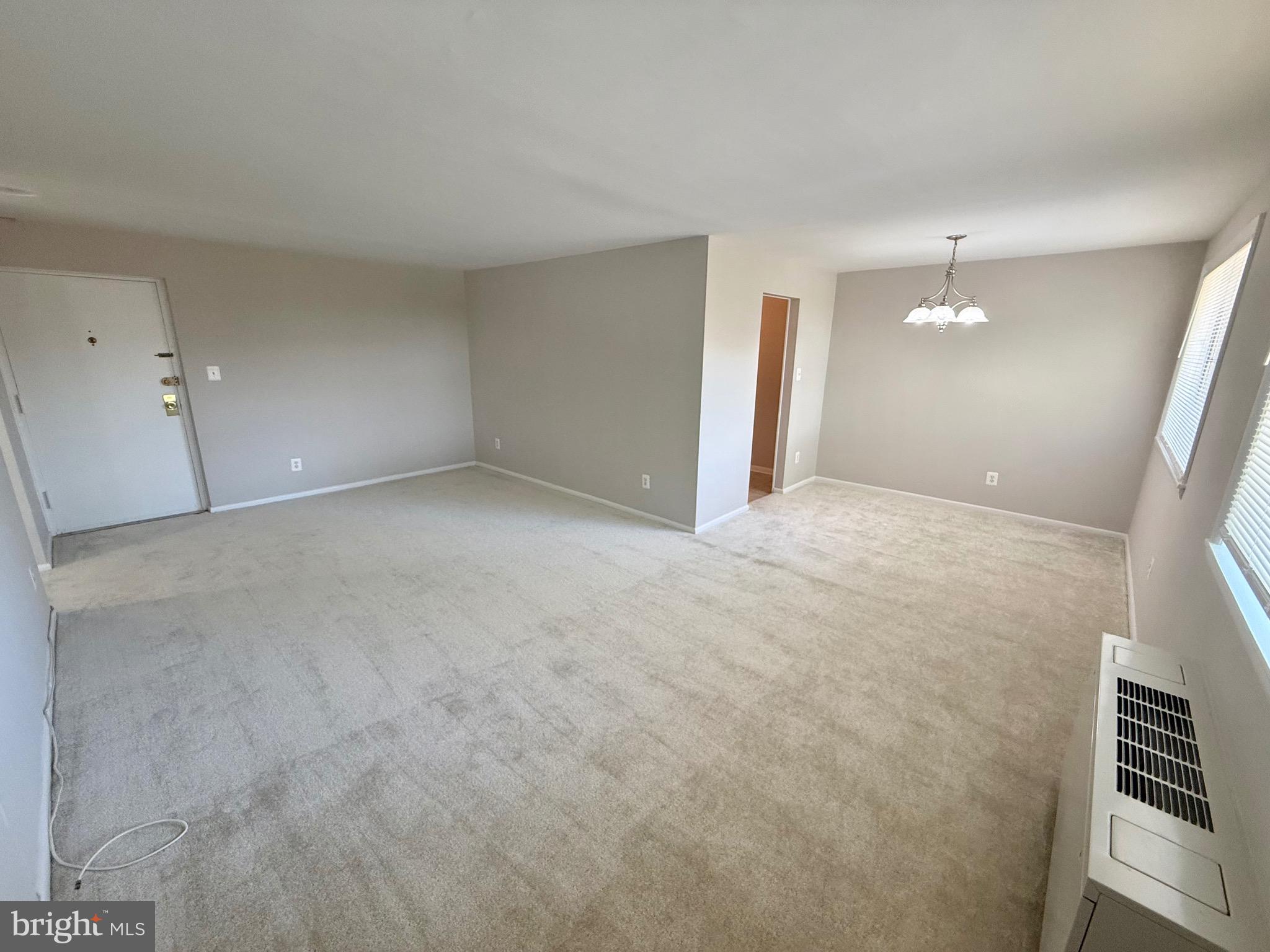 COLUMBIA KNOLL - Residential