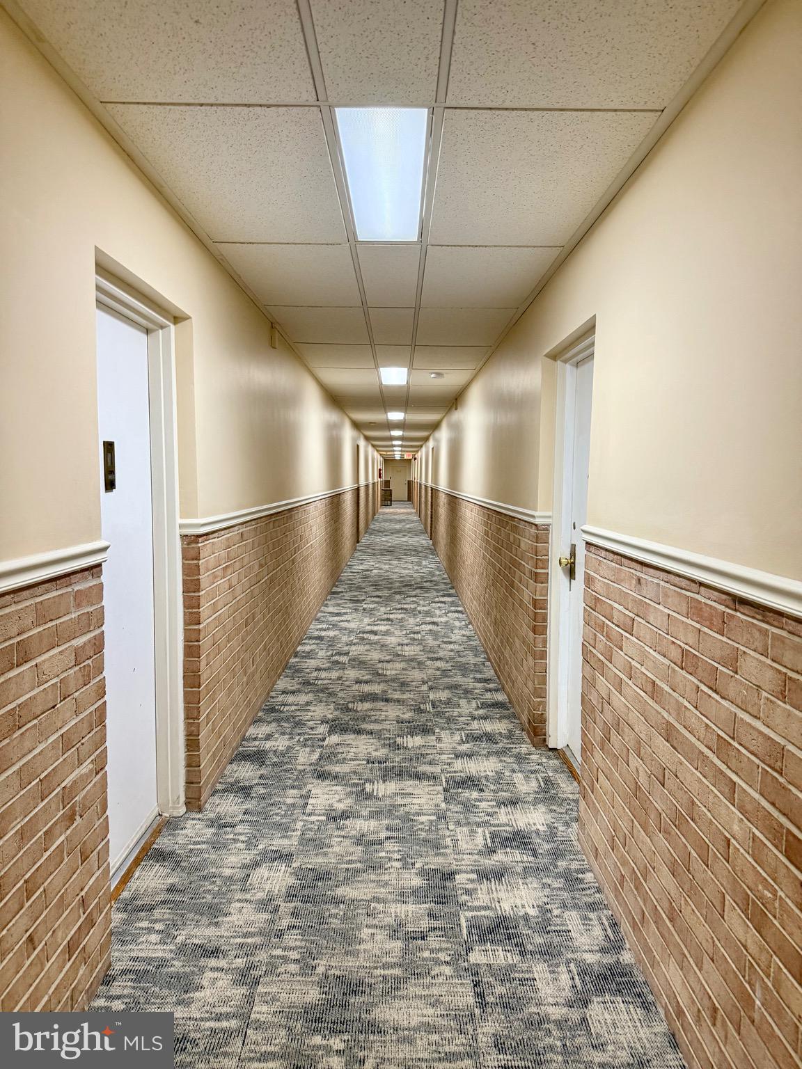 COLUMBIA KNOLL - Residential