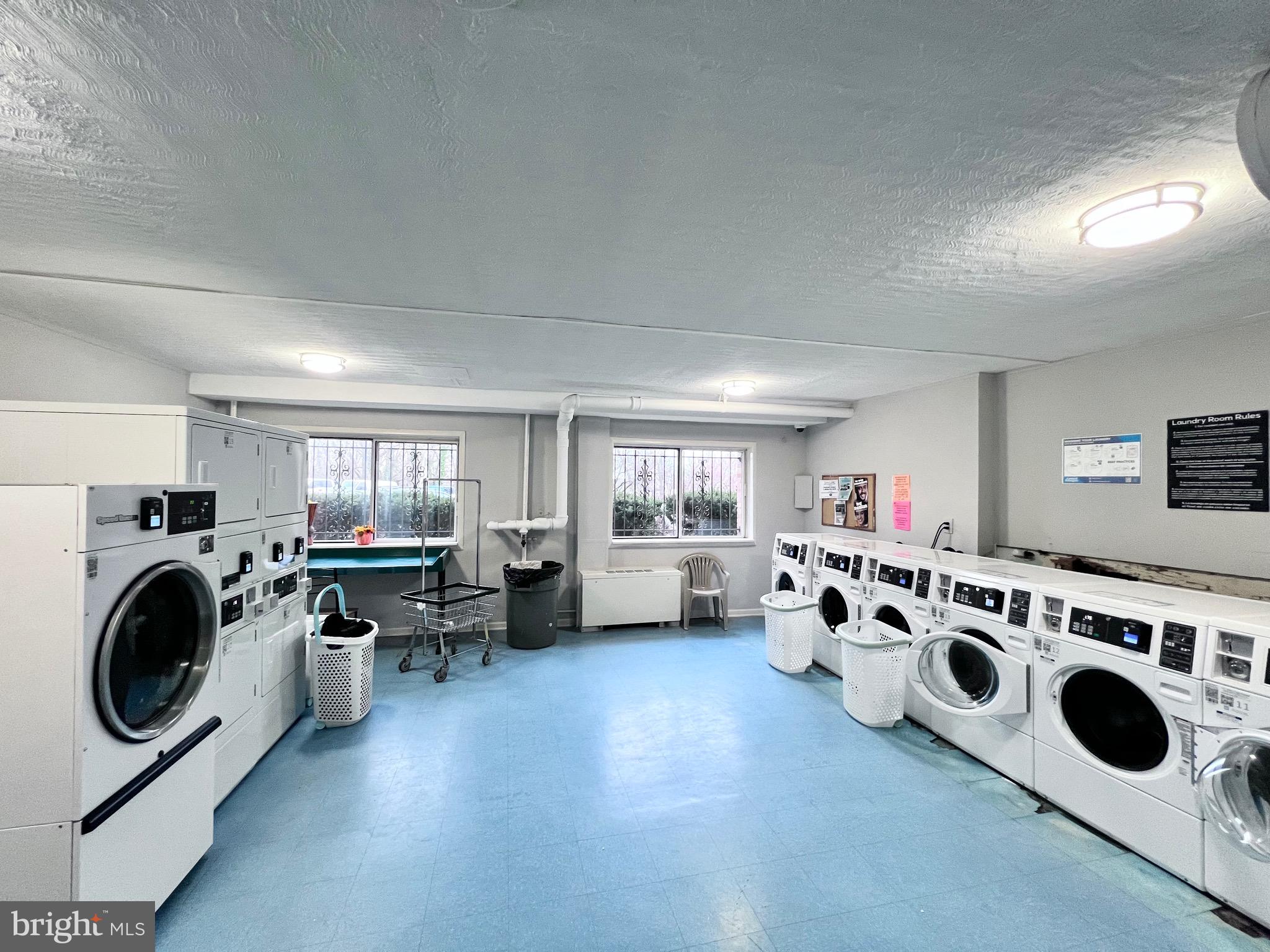 COLUMBIA KNOLL - Residential