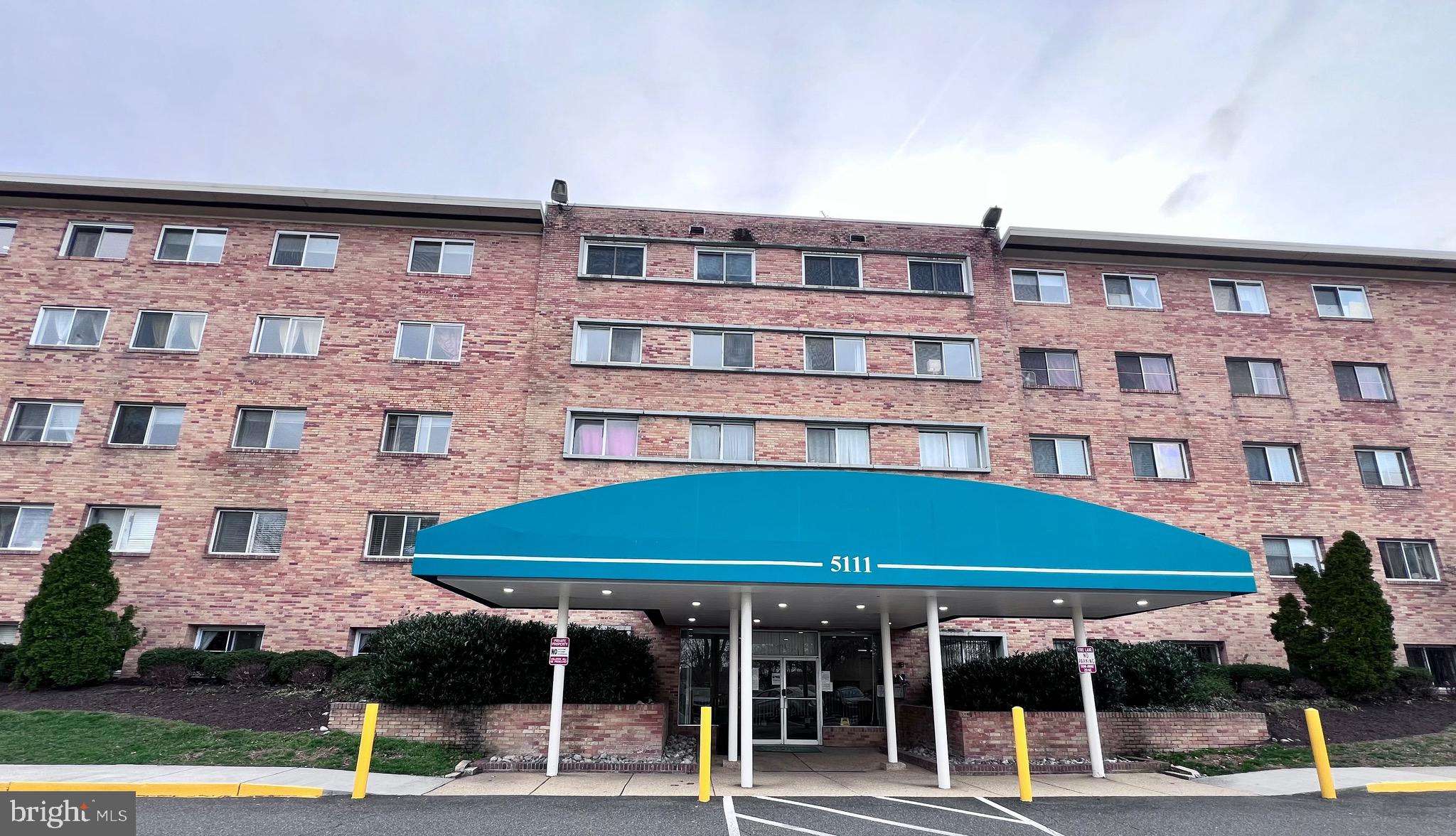 COLUMBIA KNOLL - Residential