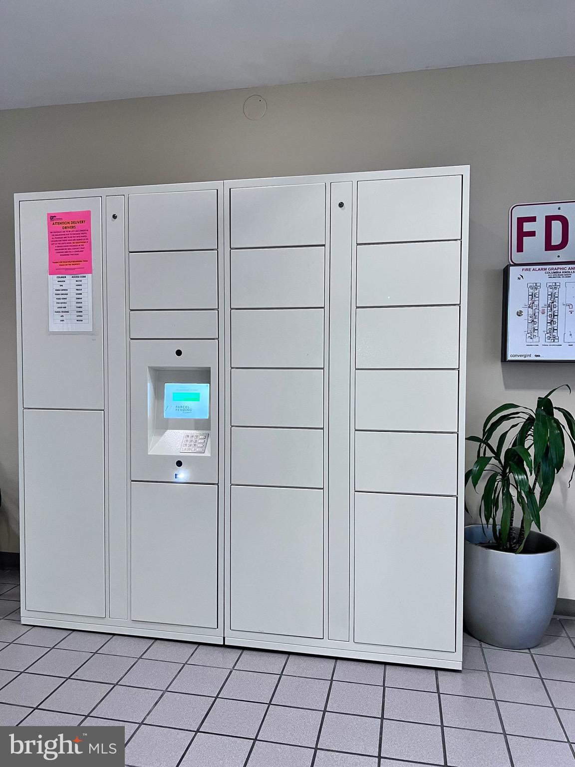 COLUMBIA KNOLL - Residential