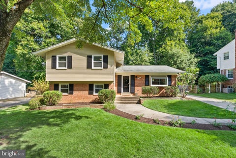 Photo of 10222 Fox Lane, FAIRFAX, VA 22030 (MLS # VAFC2008596)
