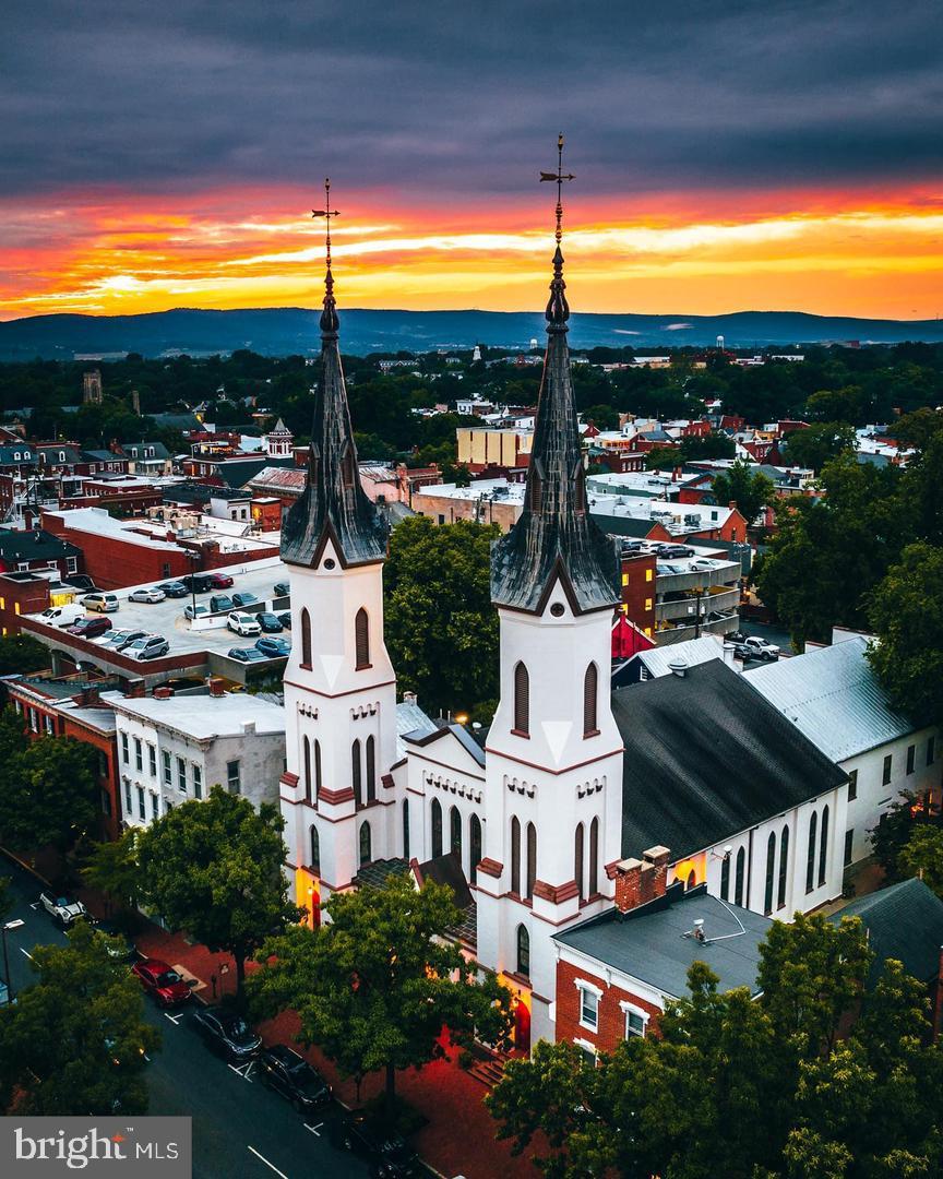 DOWNTOWN - Residential