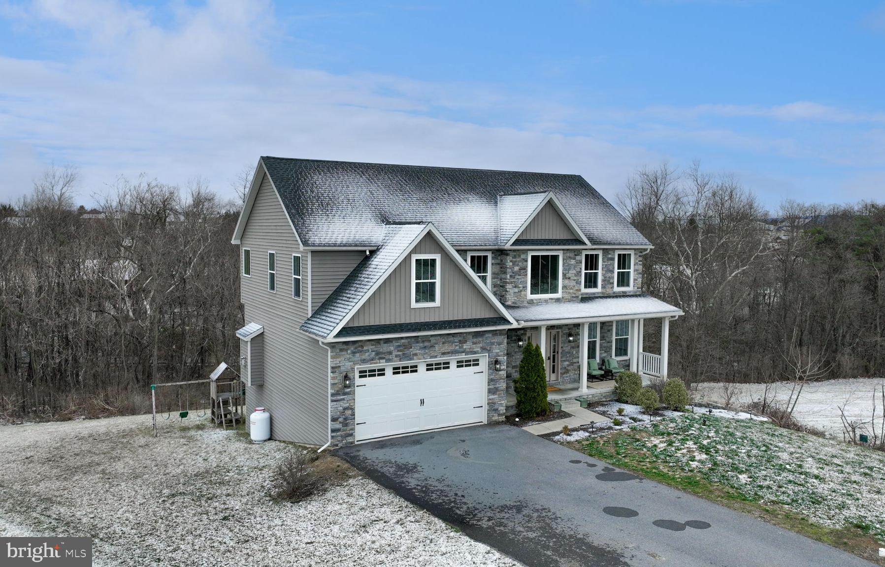 MAJESTIC RIDGE - Residential