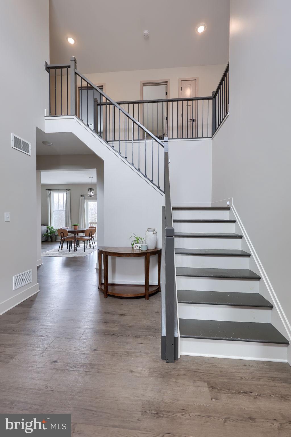 MAJESTIC RIDGE - Residential